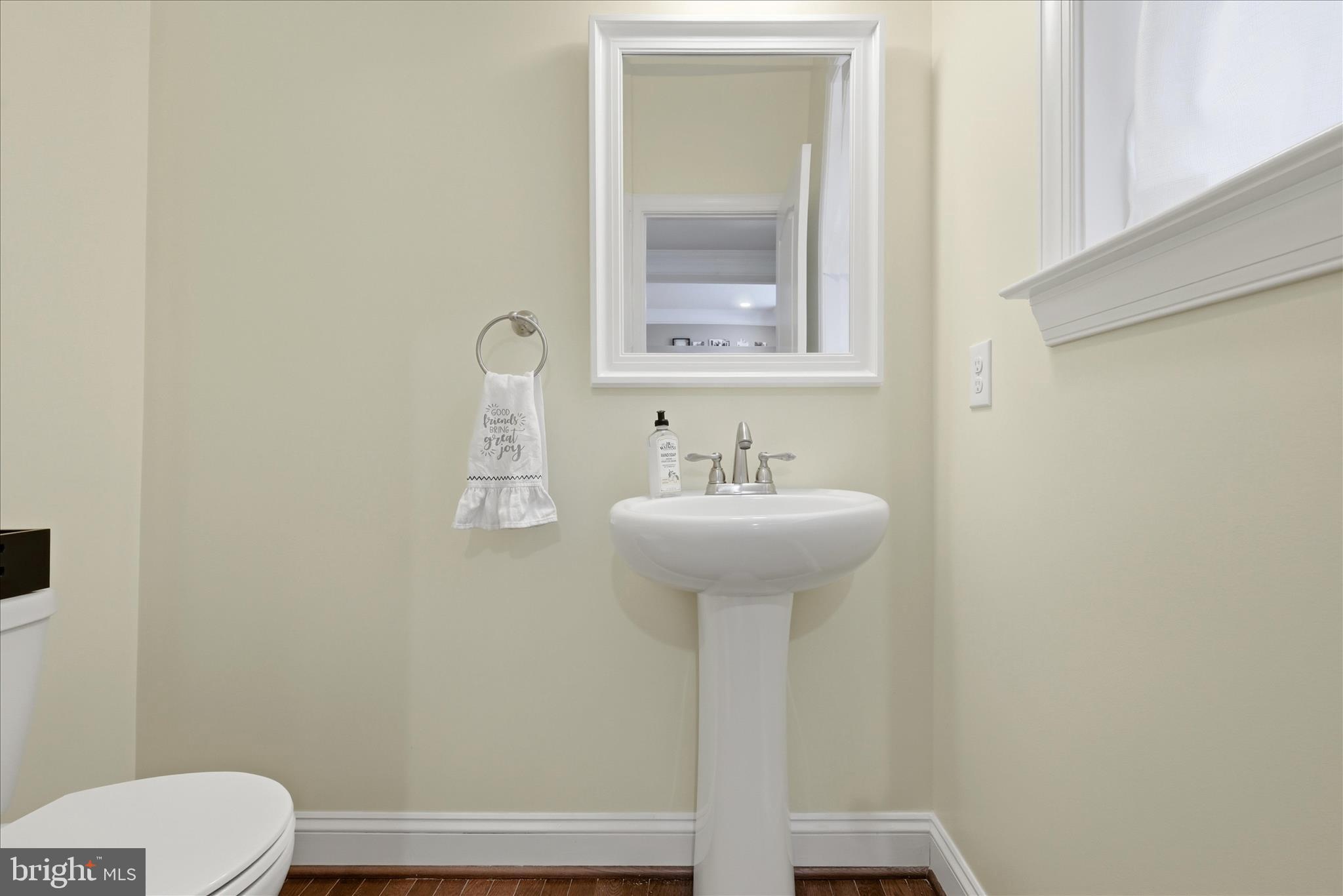 THE VILLAGE OF WASHINGTON TRAIL EAST - Residential