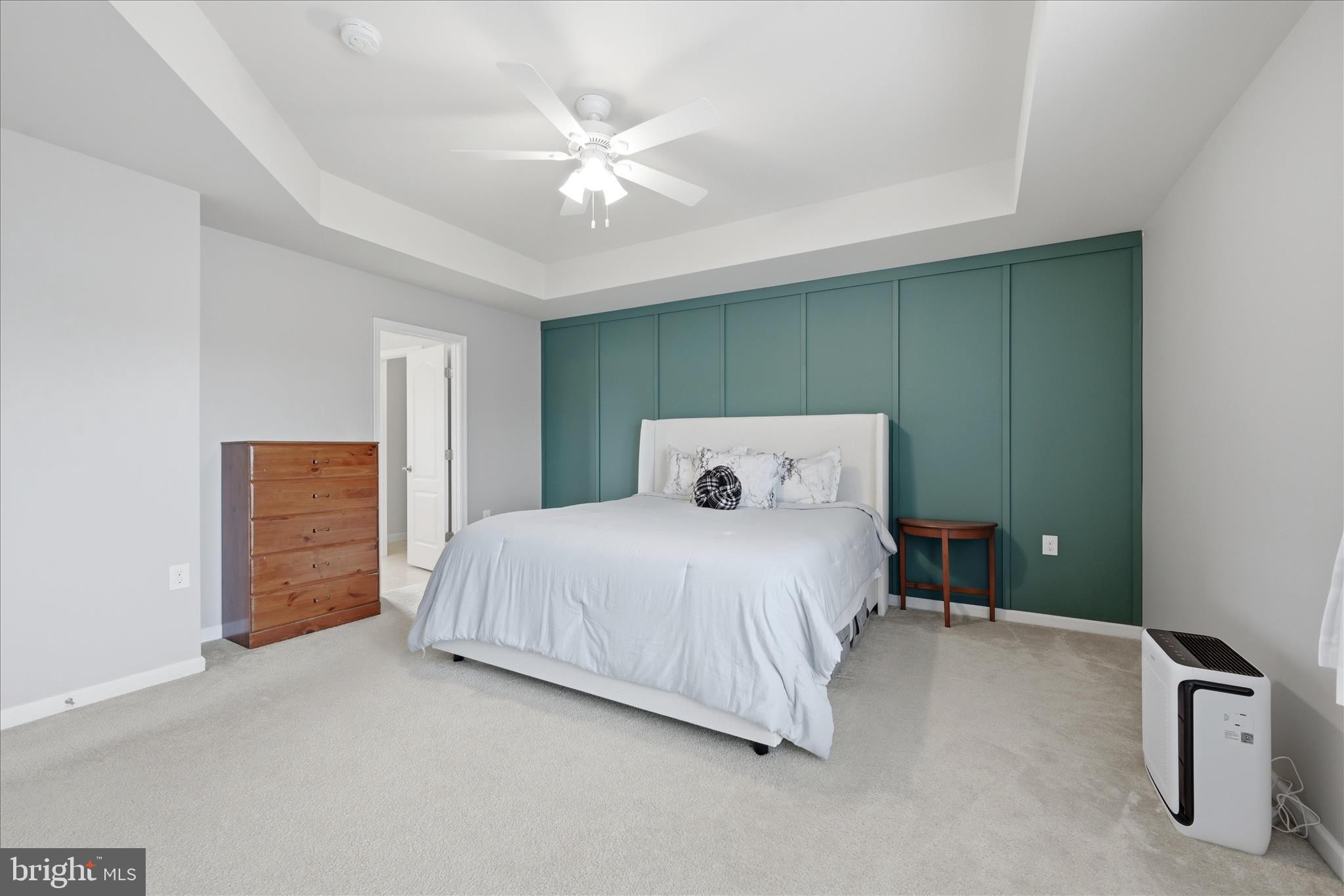 THE VILLAGE OF WASHINGTON TRAIL EAST - Residential