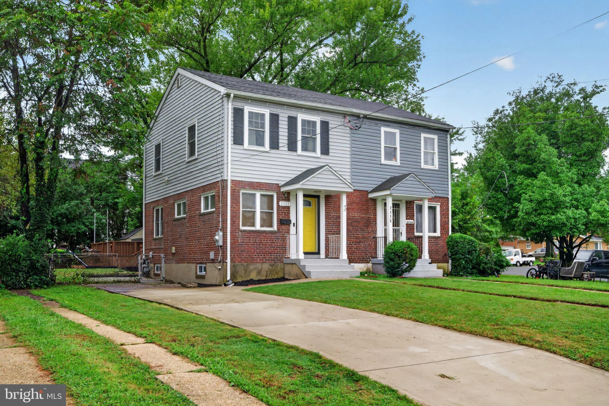 2113 Rollins Drive