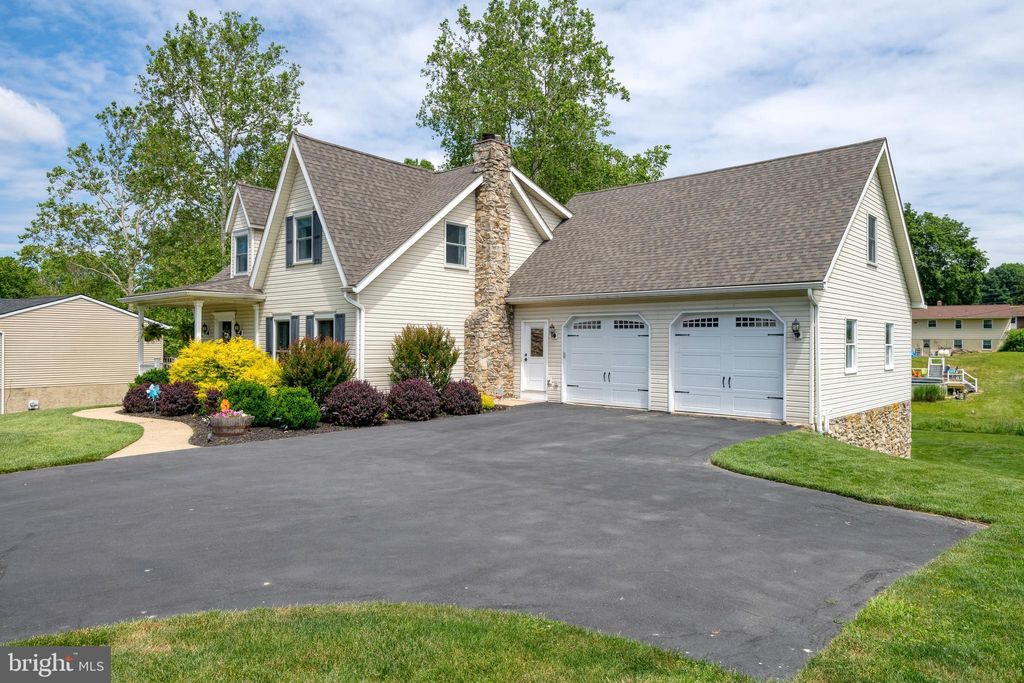 Photo of 1841 Shelley Road, Lancaster, PA 17602 (MLS # PALA2051774)