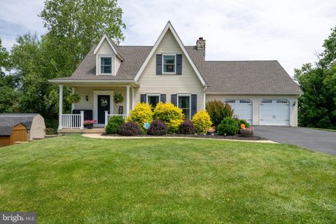 Photo of 1841 Shelley Road, Lancaster, PA 17602 (MLS # PALA2051774)