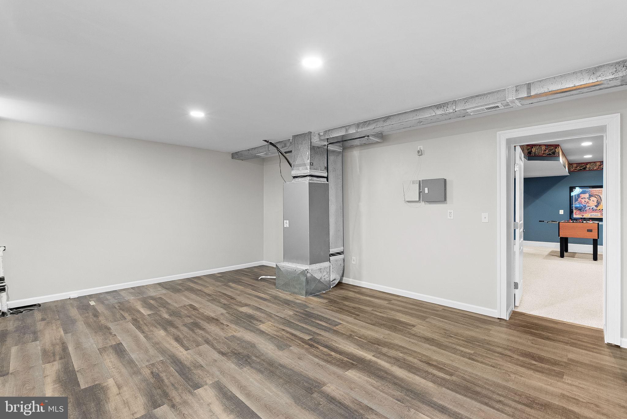 ASHBURN - Residential