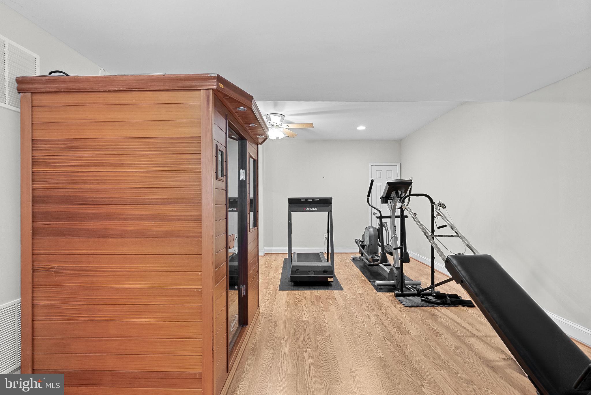 ASHBURN - Residential