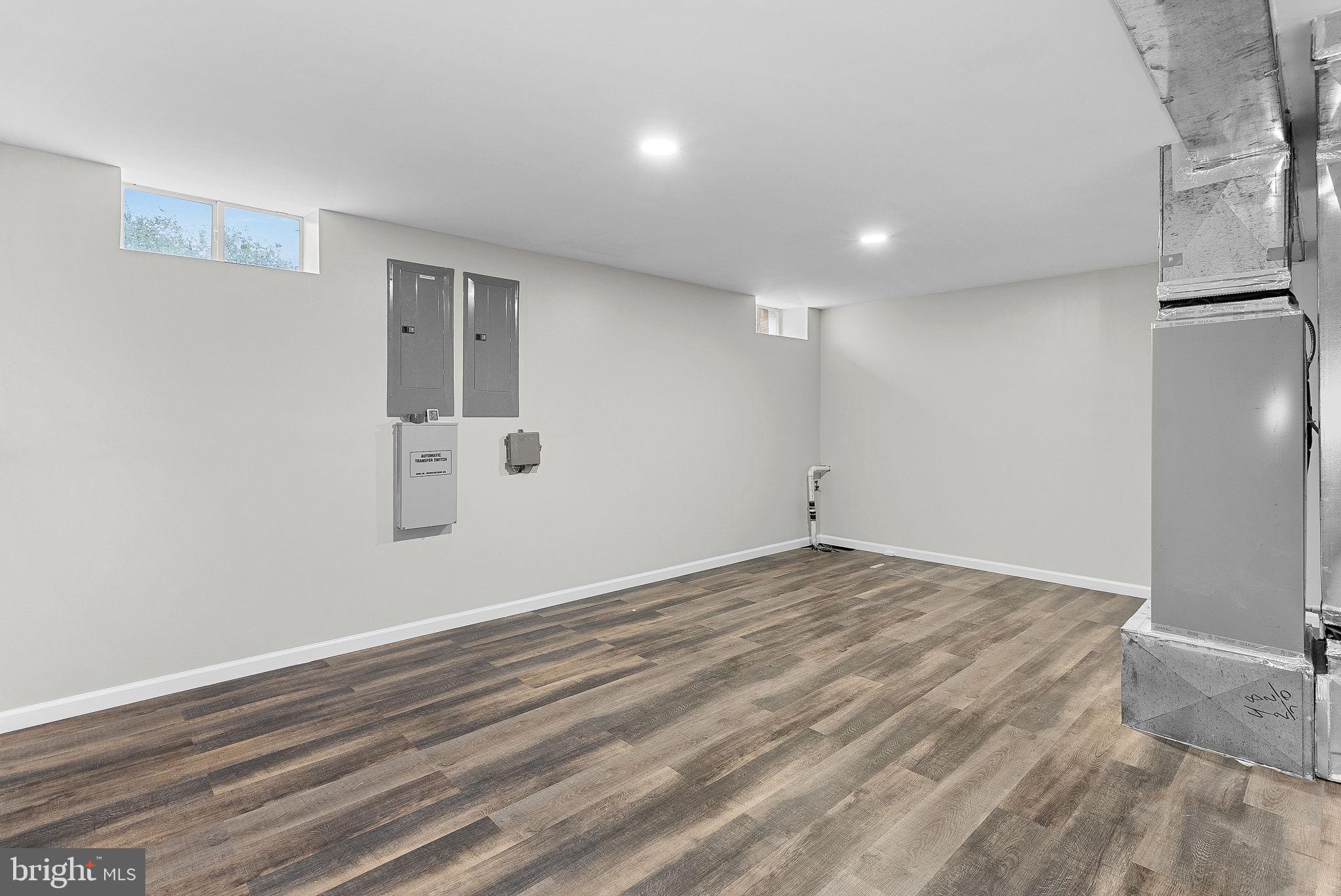 ASHBURN - Residential