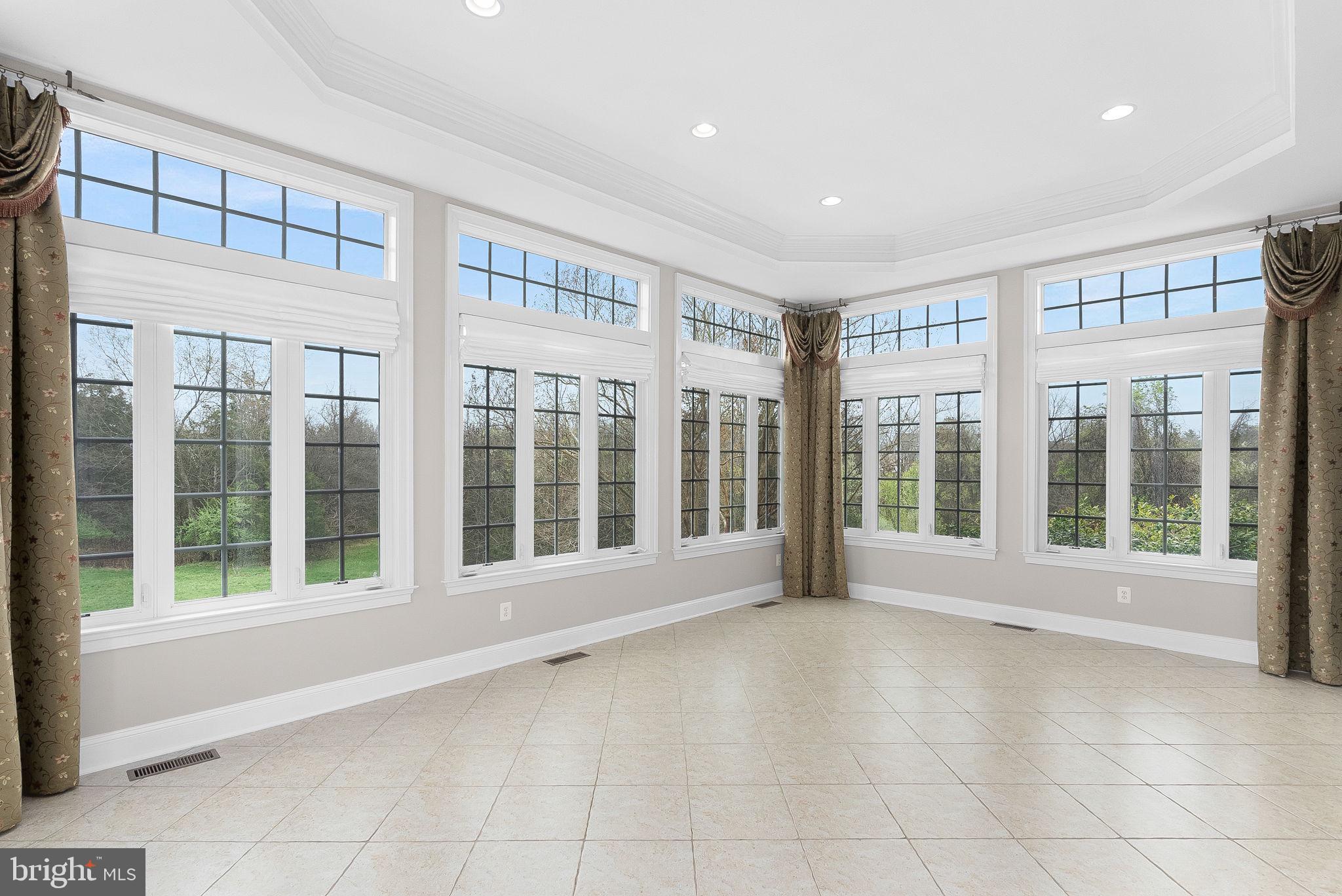 ASHBURN - Residential