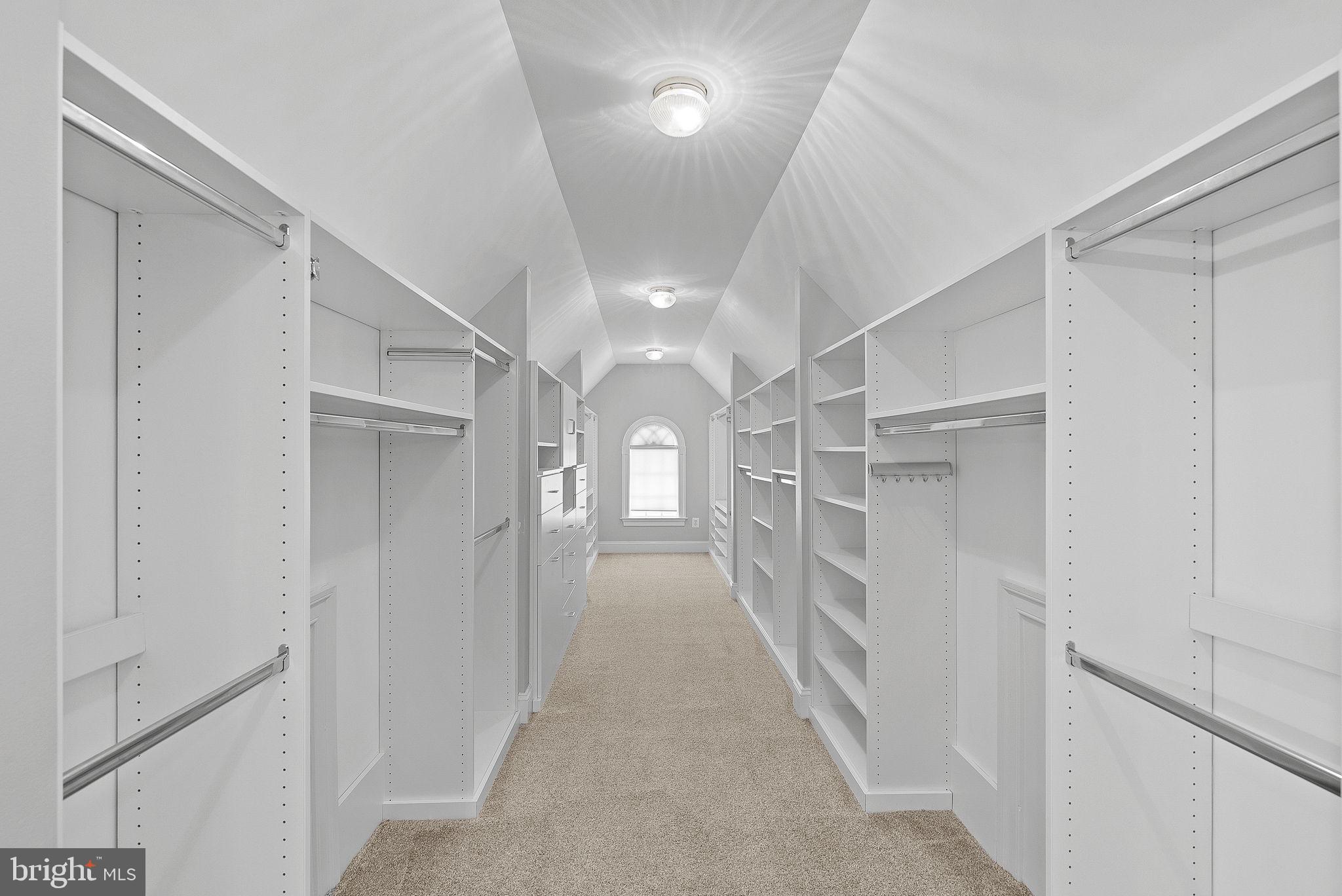 ASHBURN - Residential