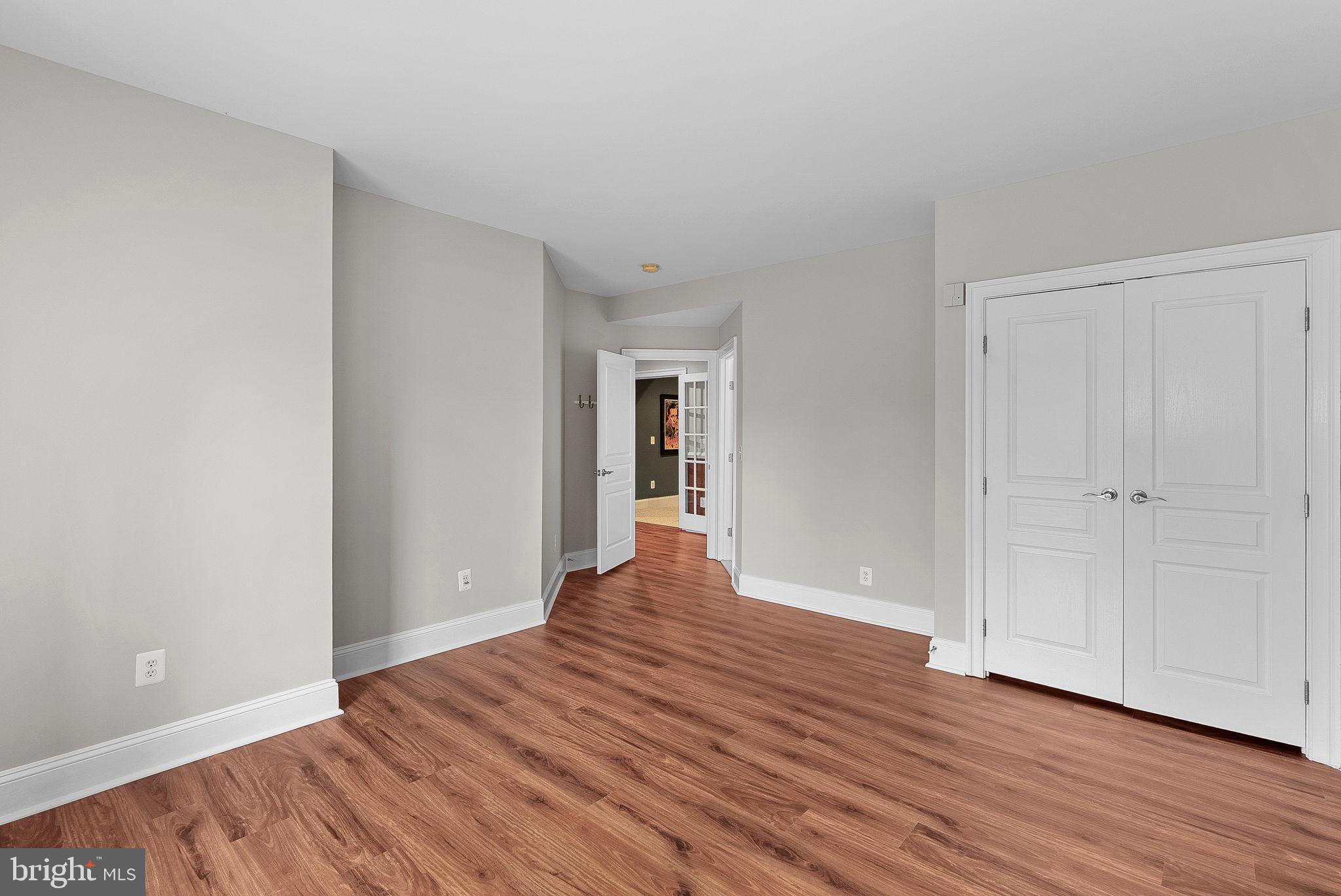 ASHBURN - Residential