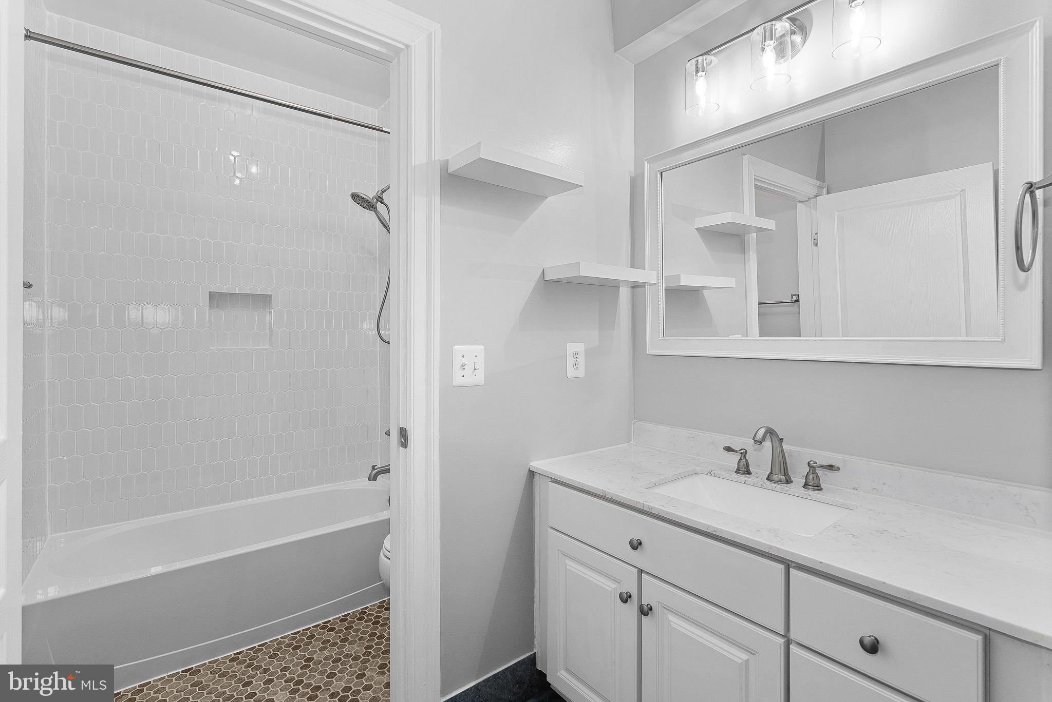 ASHBURN - Residential