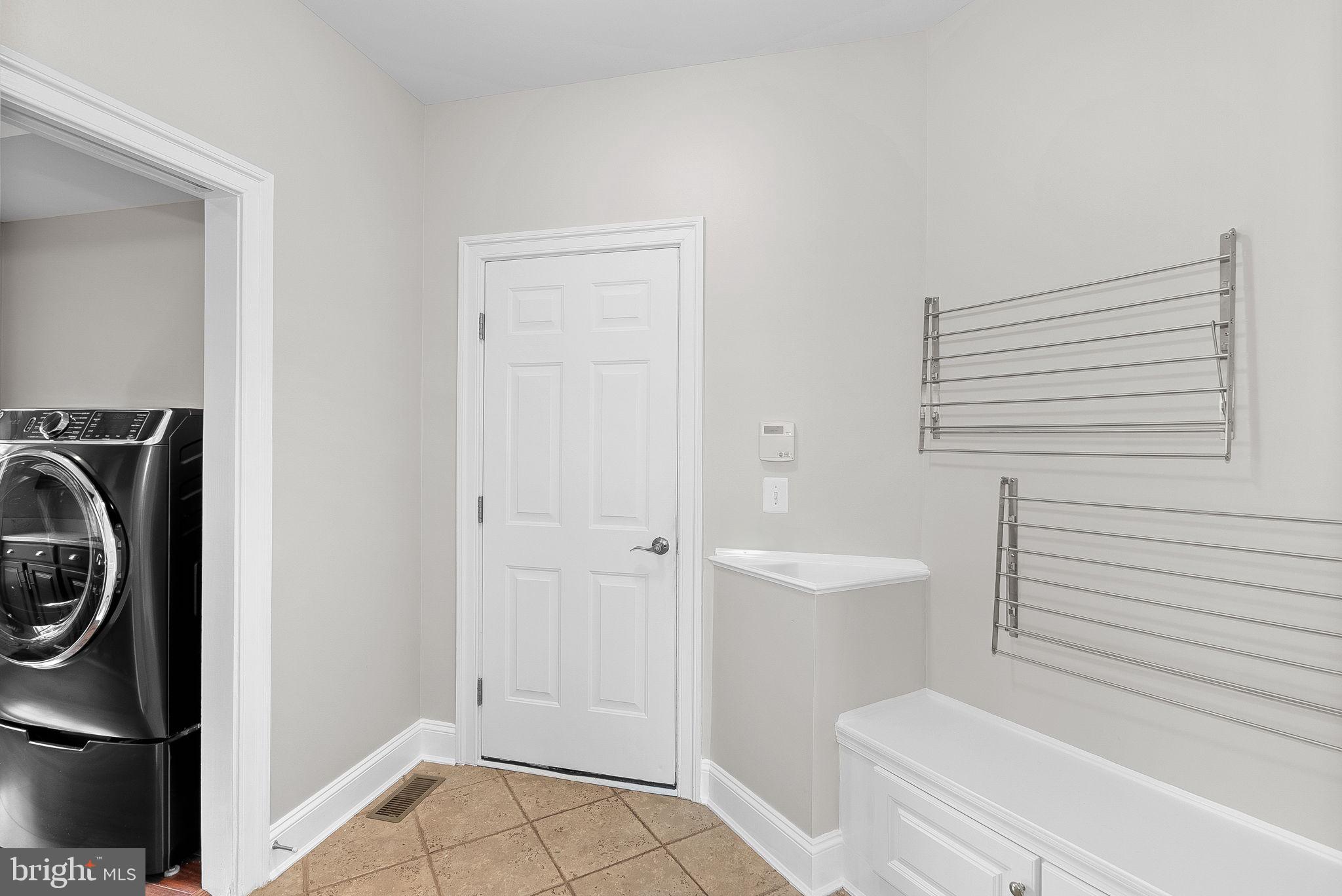 ASHBURN - Residential