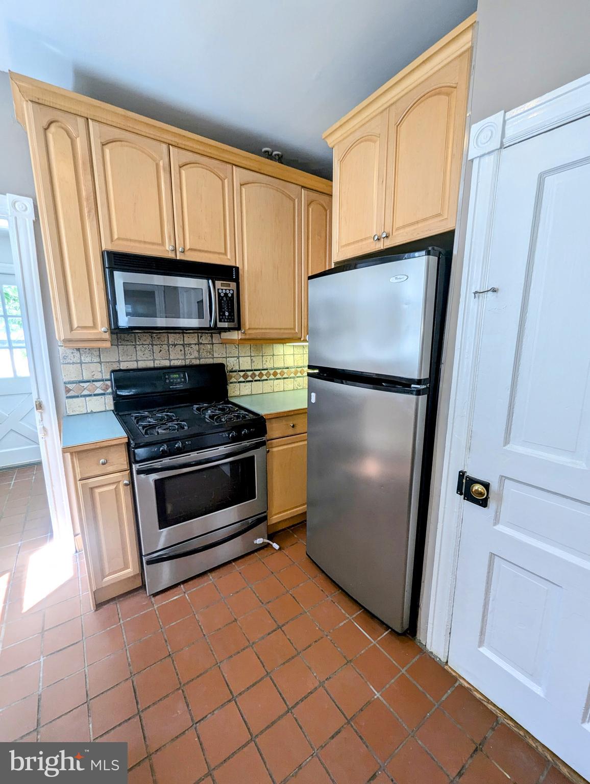 ROXBOROUGH - Residential Lease