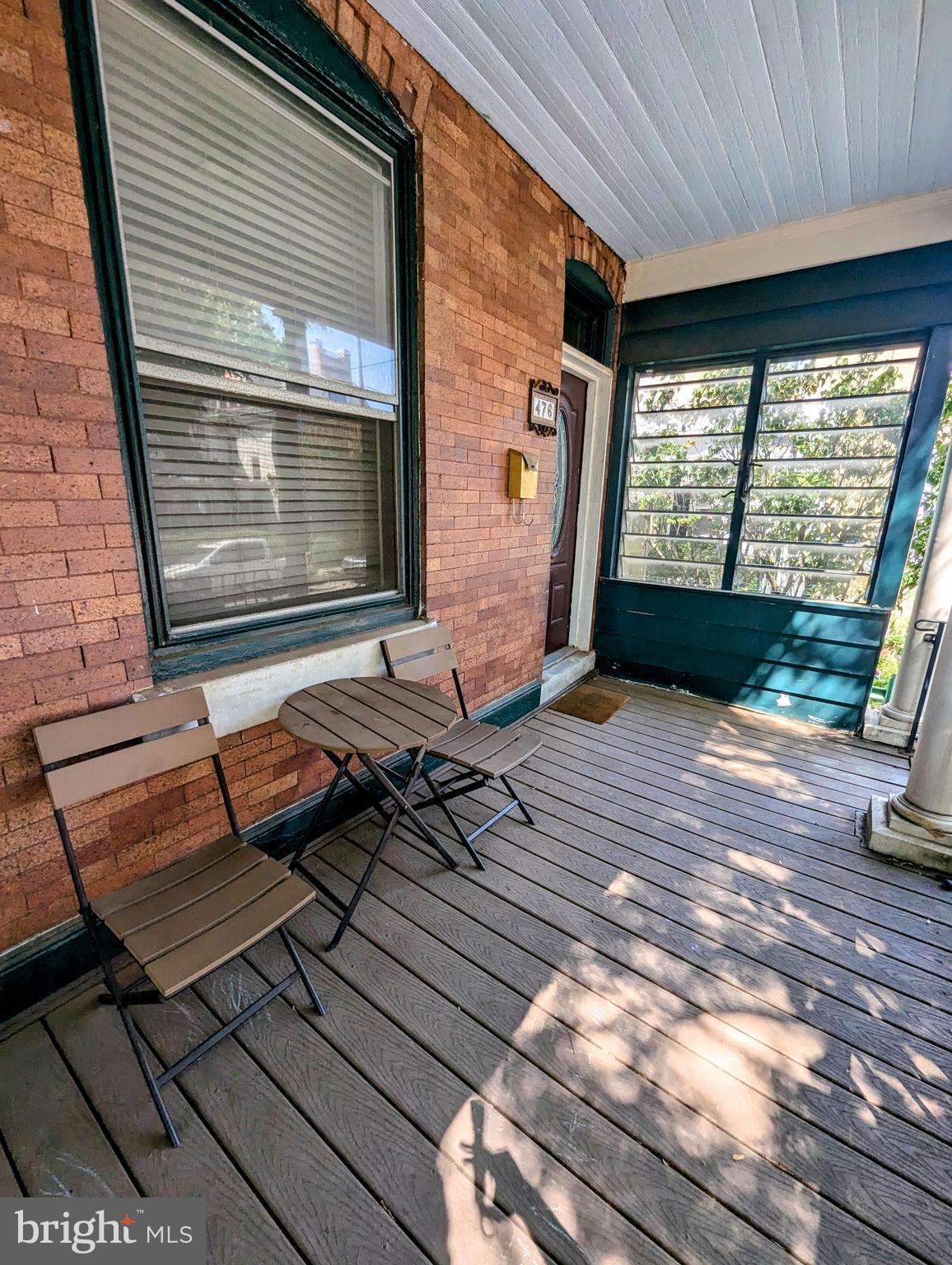 ROXBOROUGH - Residential Lease