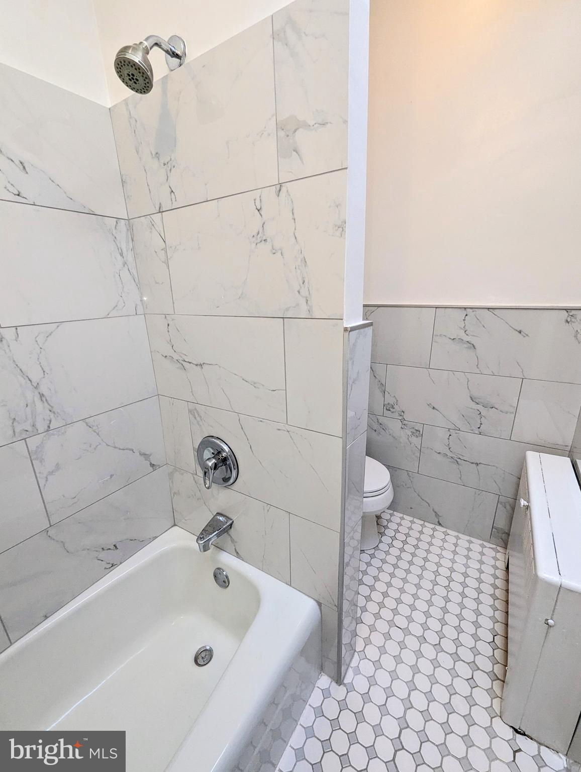 ROXBOROUGH - Residential Lease