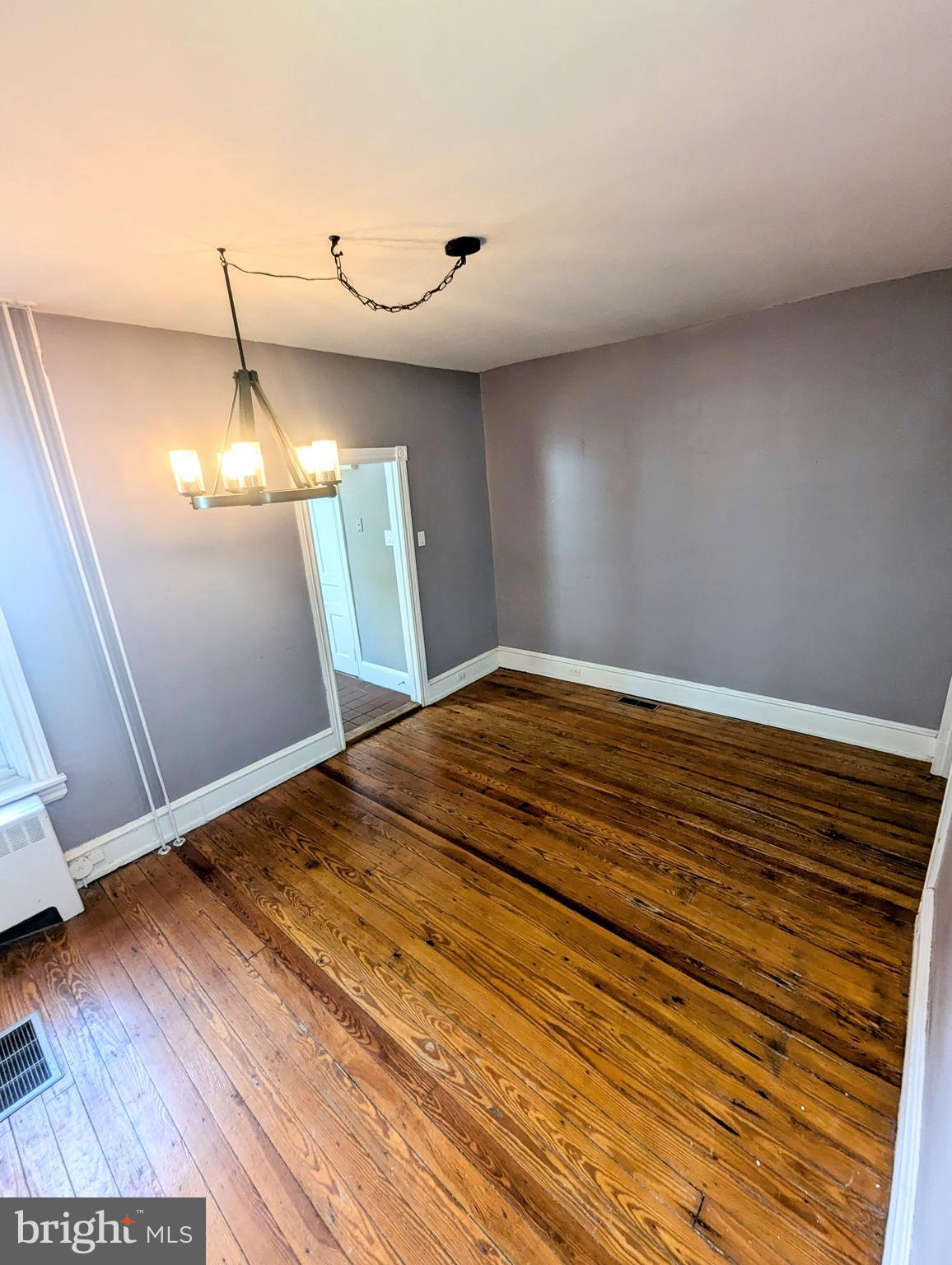 ROXBOROUGH - Residential Lease