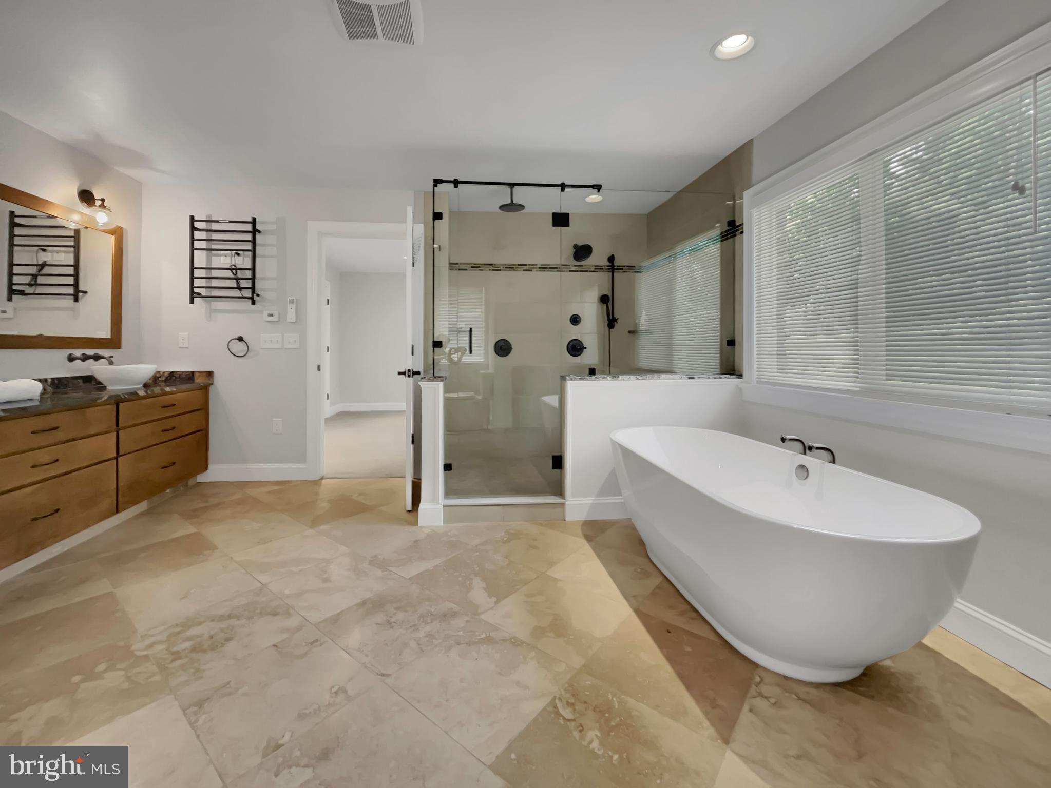 MOHNTON LAWN - Residential