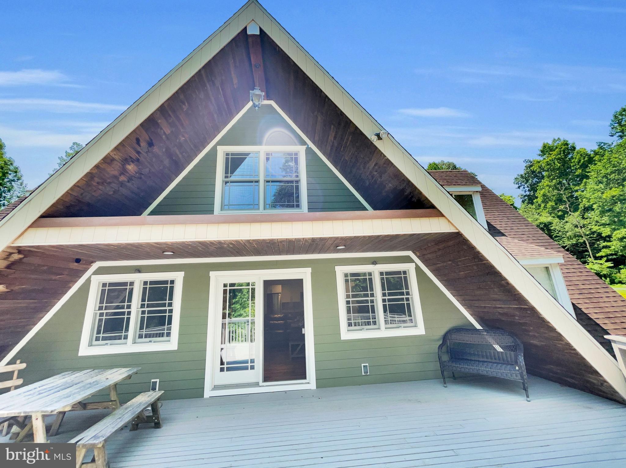 MOHNTON LAWN - Residential