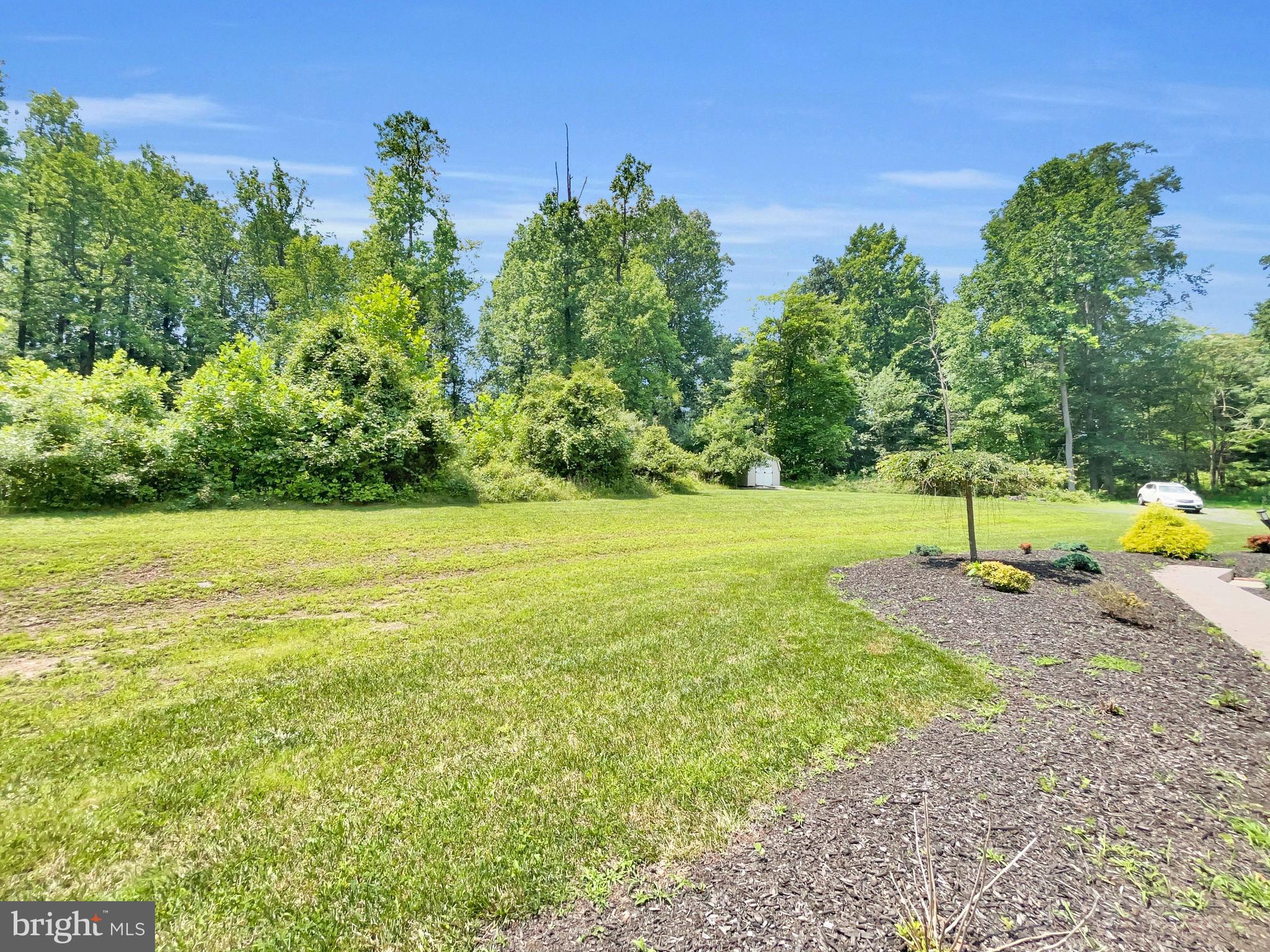 MOHNTON LAWN - Residential