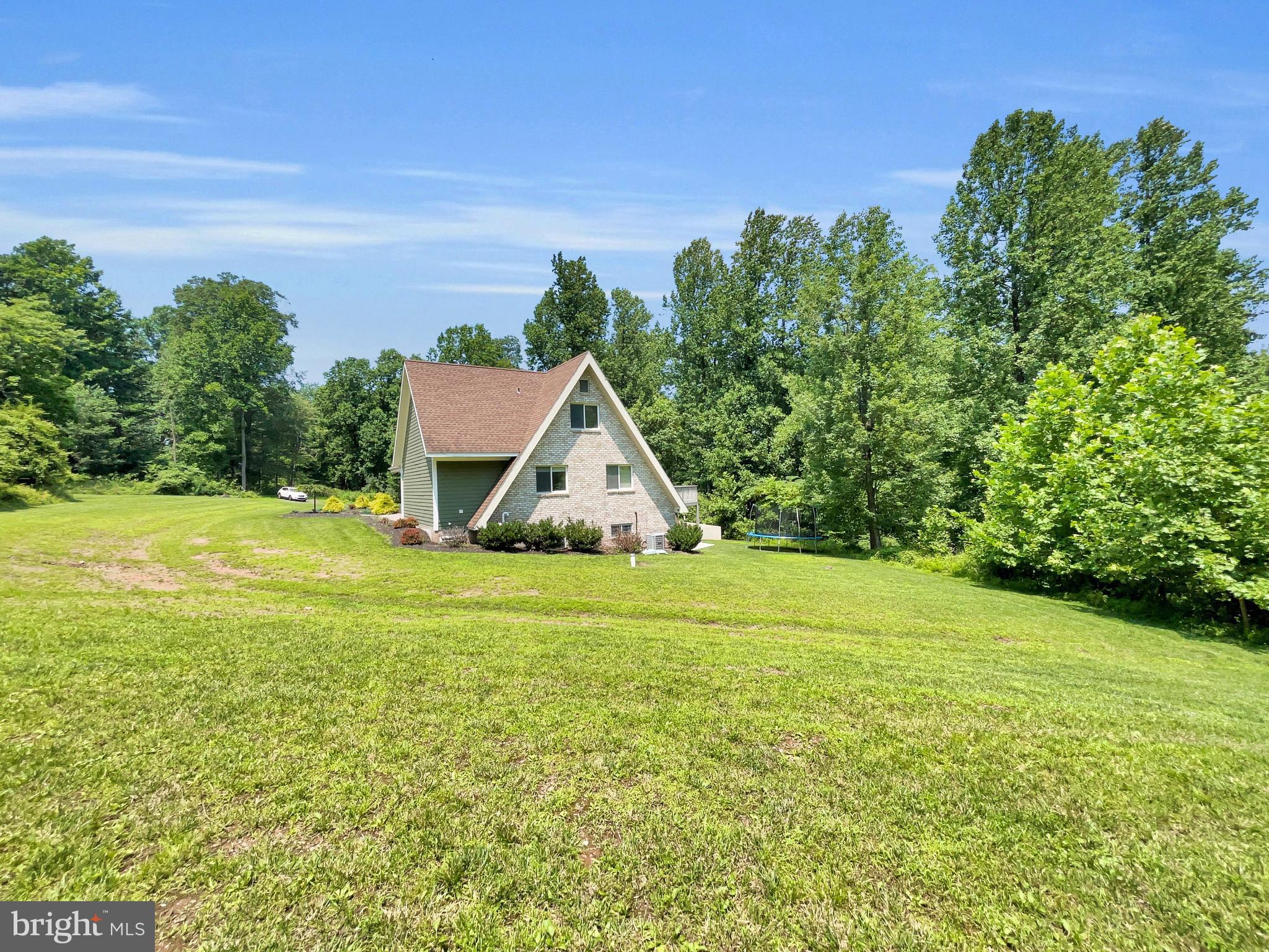 MOHNTON LAWN - Residential