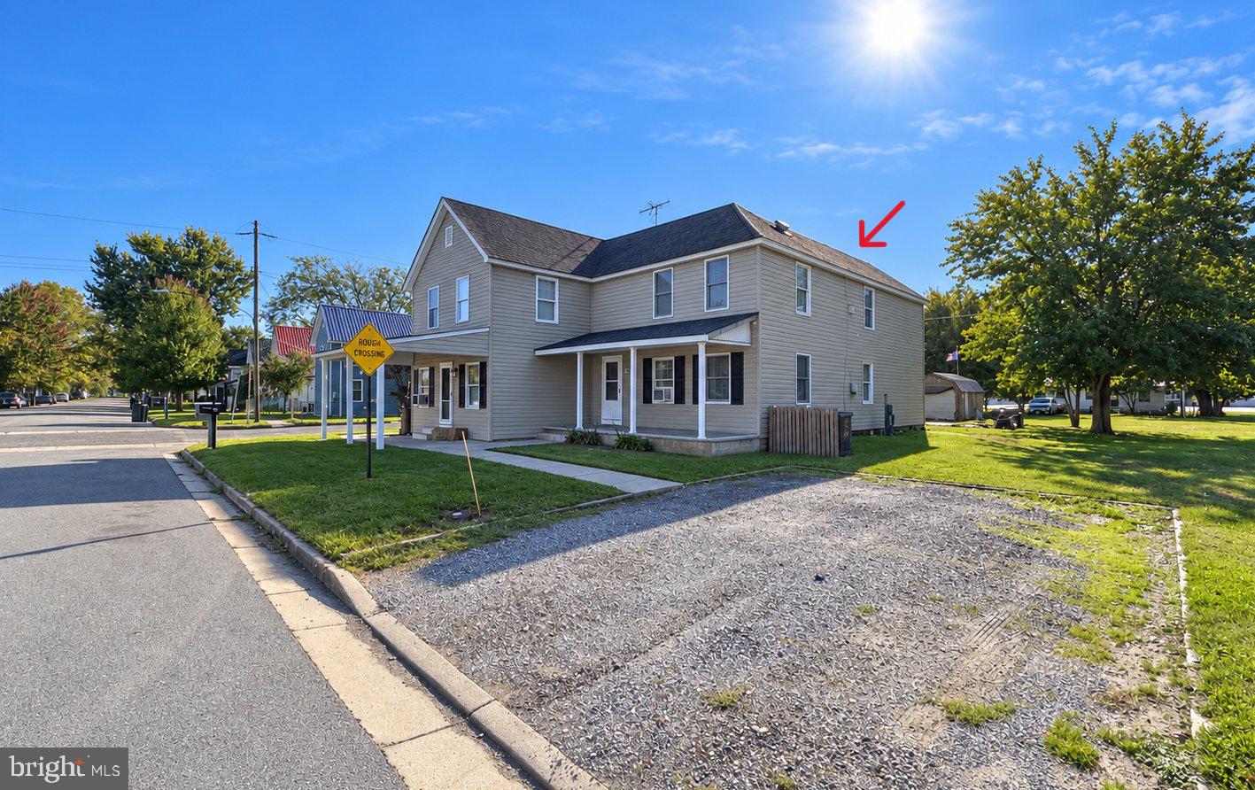 109 CAROLINE AVENUE APT B