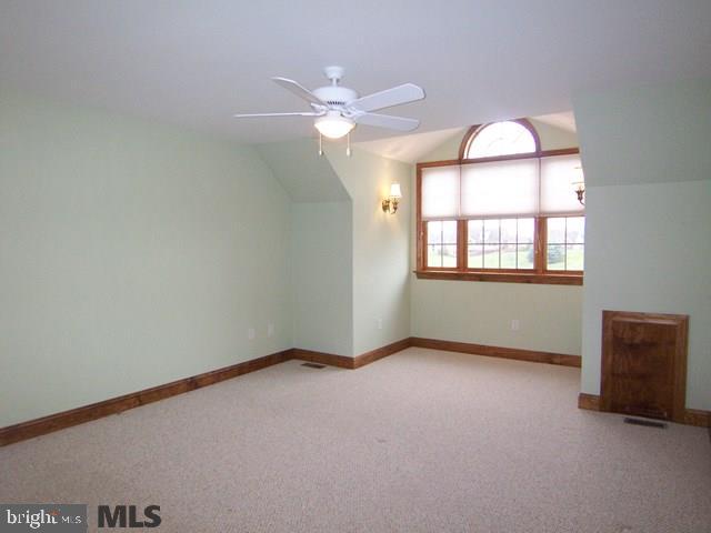 HUNTRIDGE MANOR - Residential