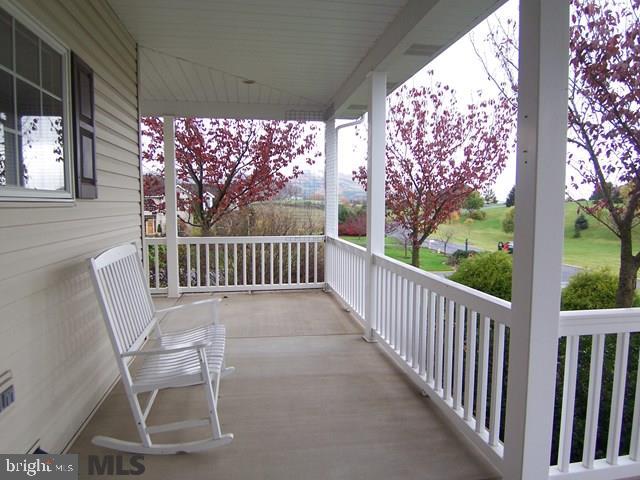 HUNTRIDGE MANOR - Residential