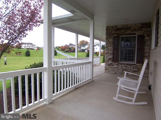HUNTRIDGE MANOR - Residential