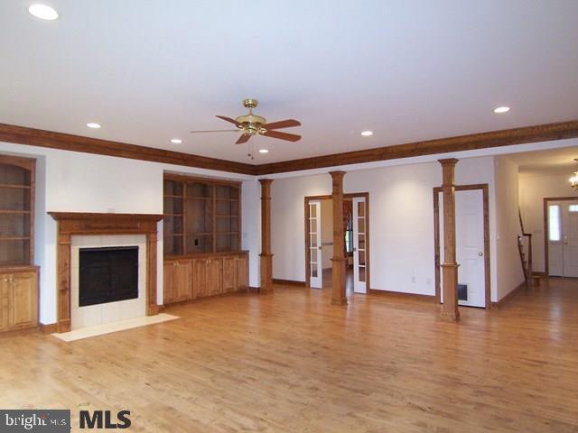 HUNTRIDGE MANOR - Residential