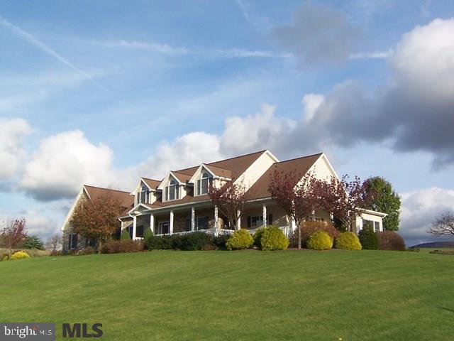 HUNTRIDGE MANOR - Residential