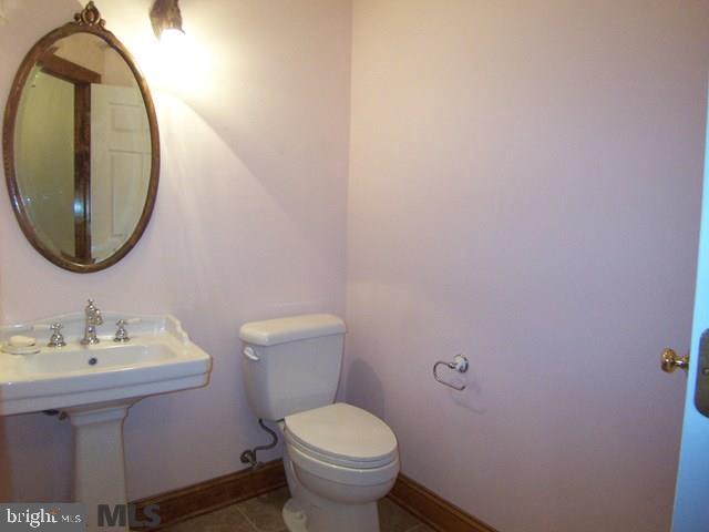 HUNTRIDGE MANOR - Residential