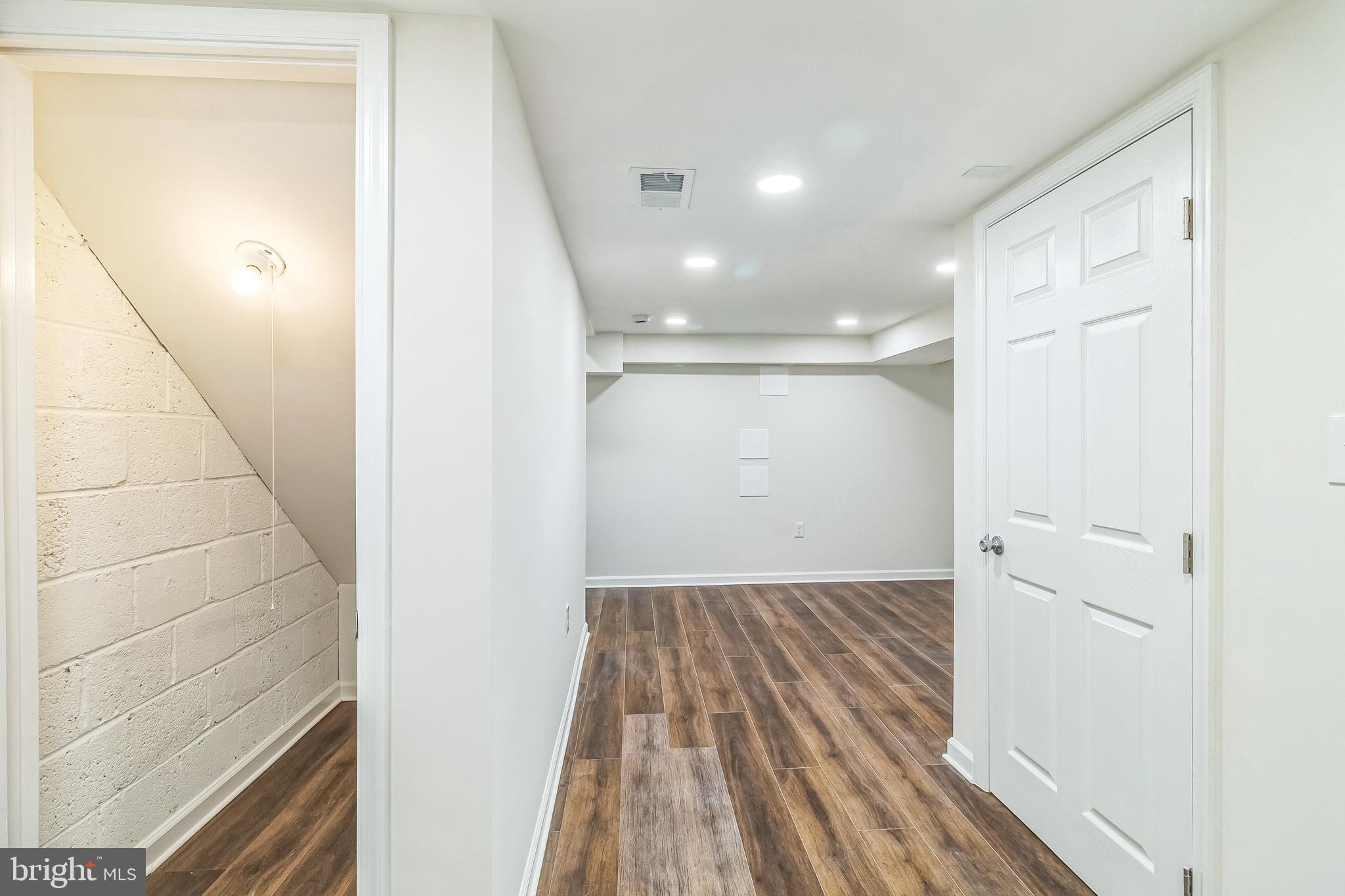 WAKEFIELD - Residential