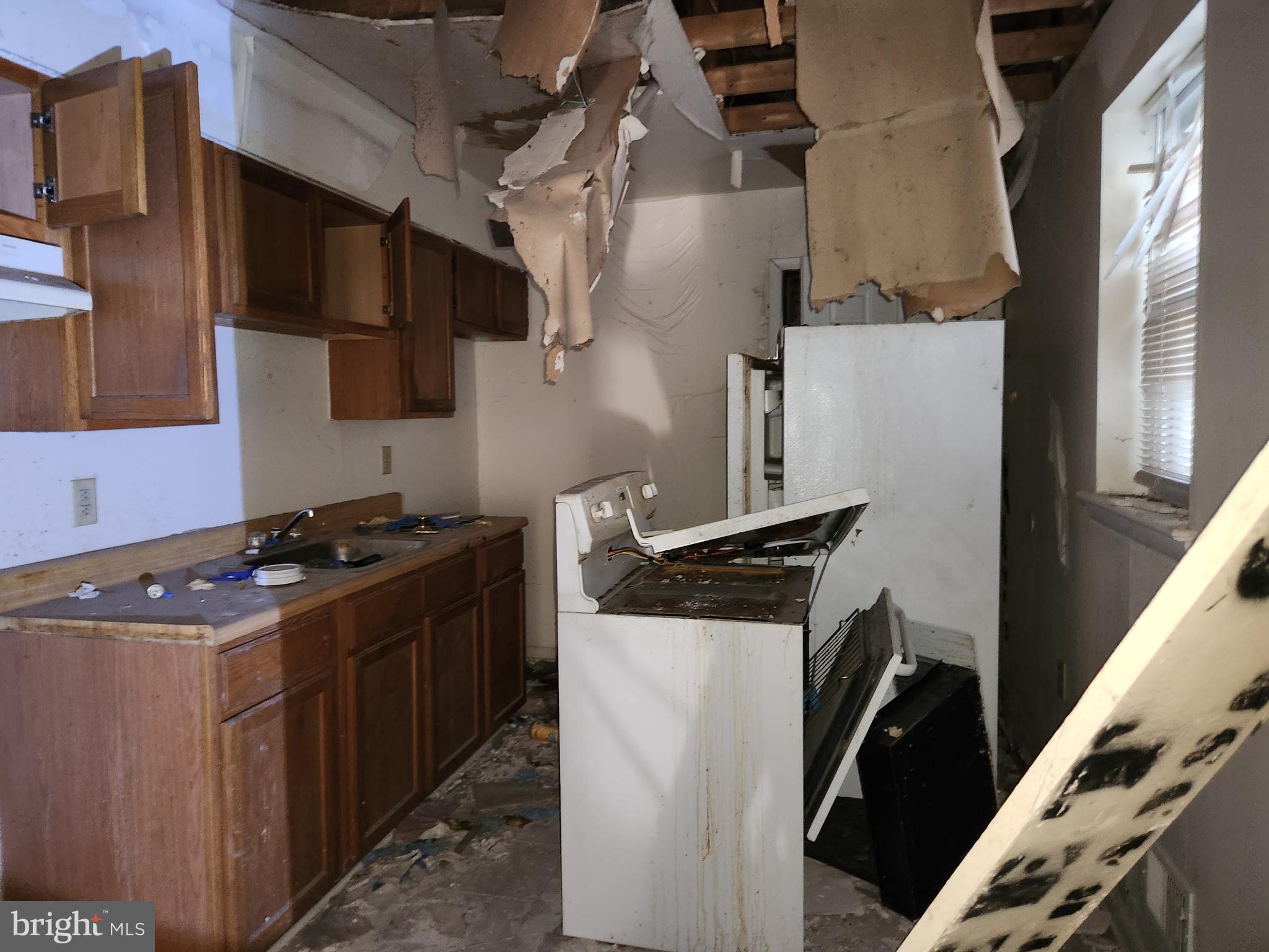 SANDTOWN-WINCHESTER - Residential