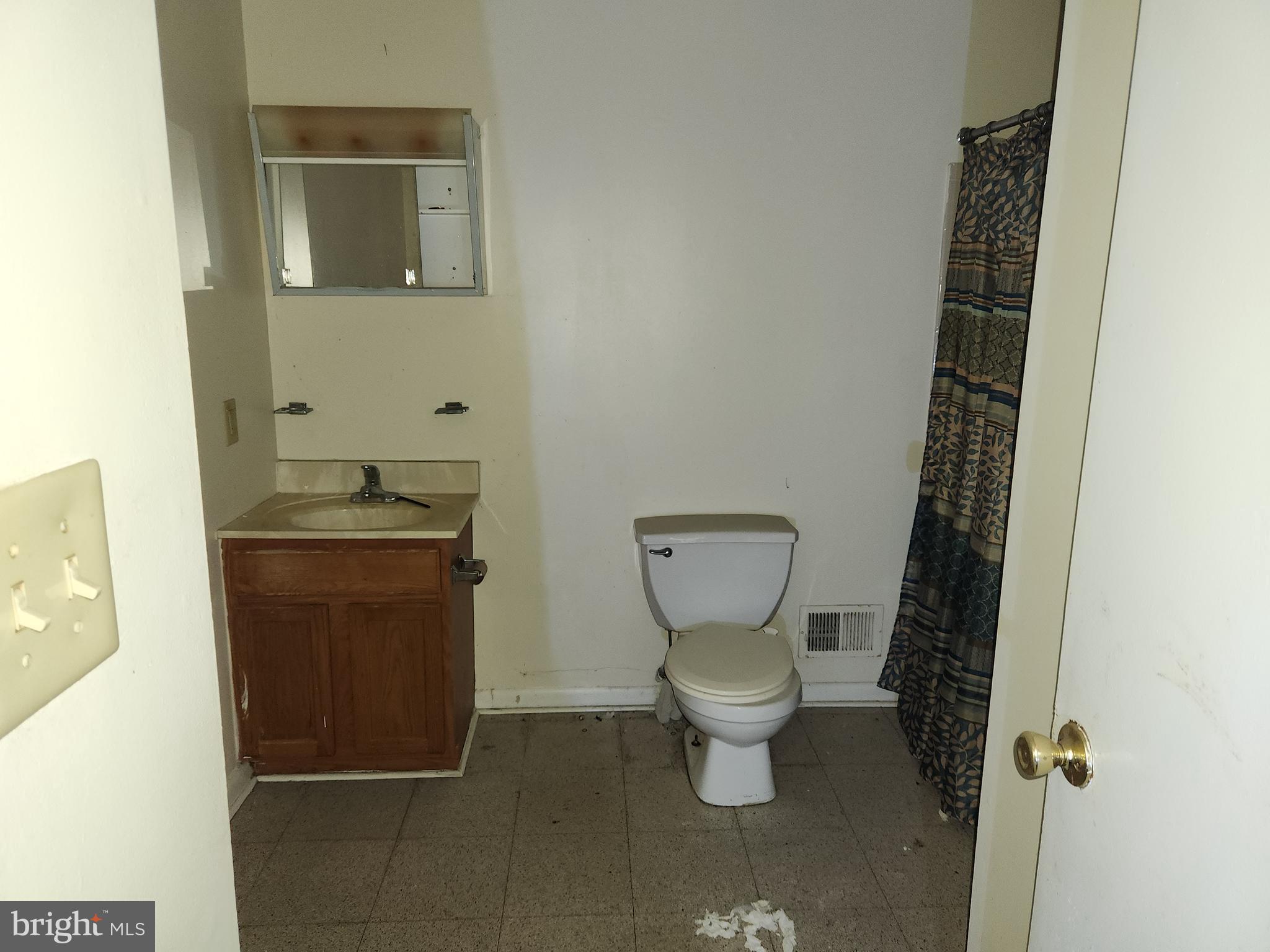 SANDTOWN-WINCHESTER - Residential