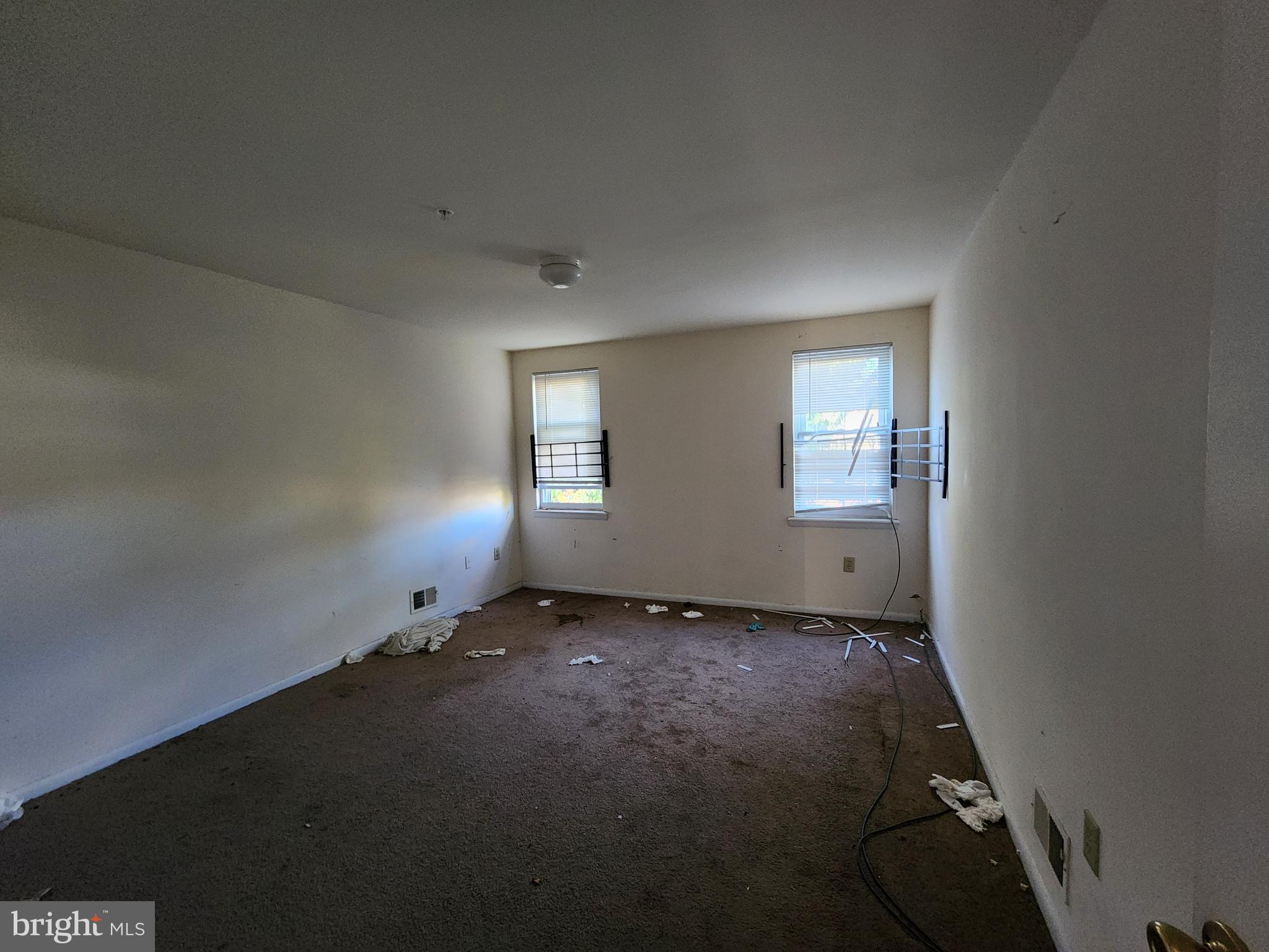 SANDTOWN-WINCHESTER - Residential