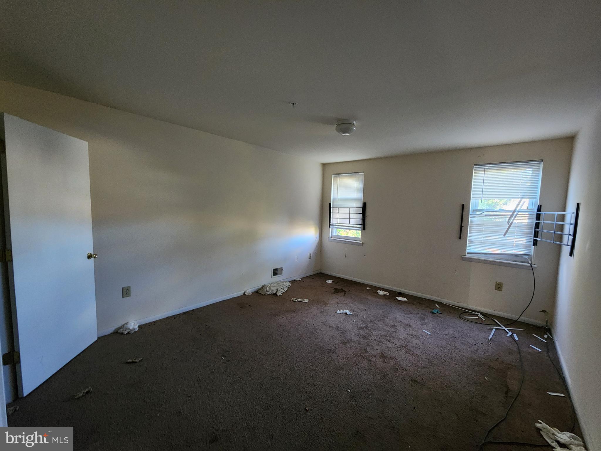 SANDTOWN-WINCHESTER - Residential