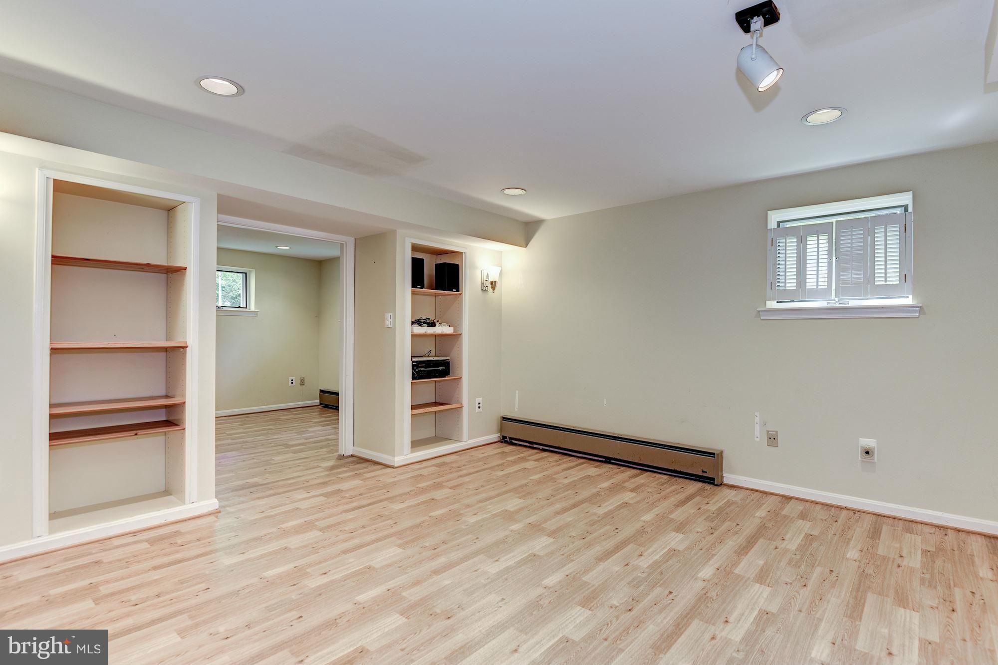 NORTH CHEVY CHASE - Residential