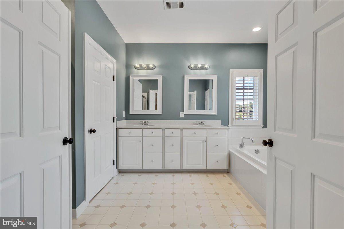 LENAH RUN - Residential