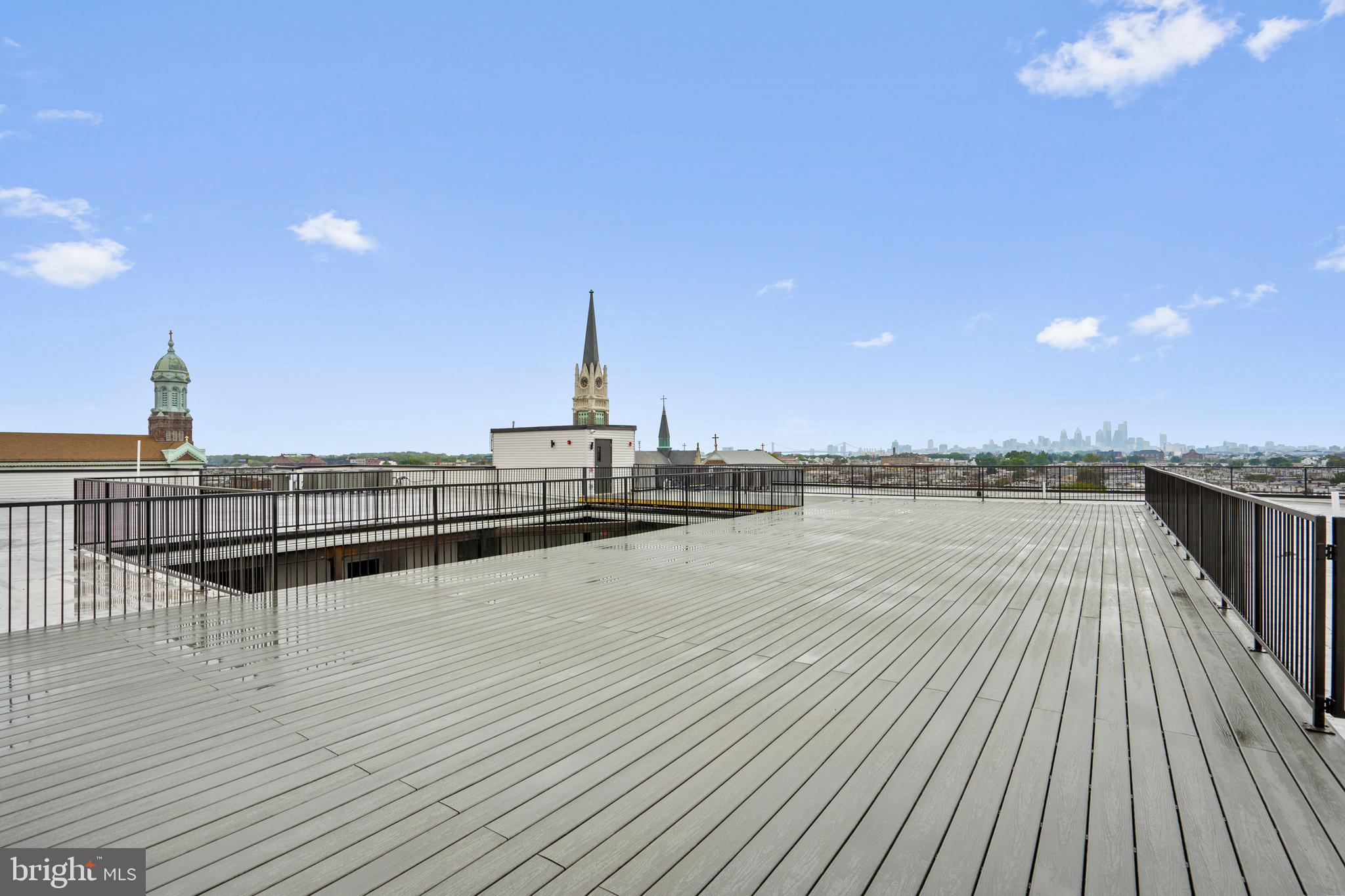 PORT RICHMOND - Residential Lease