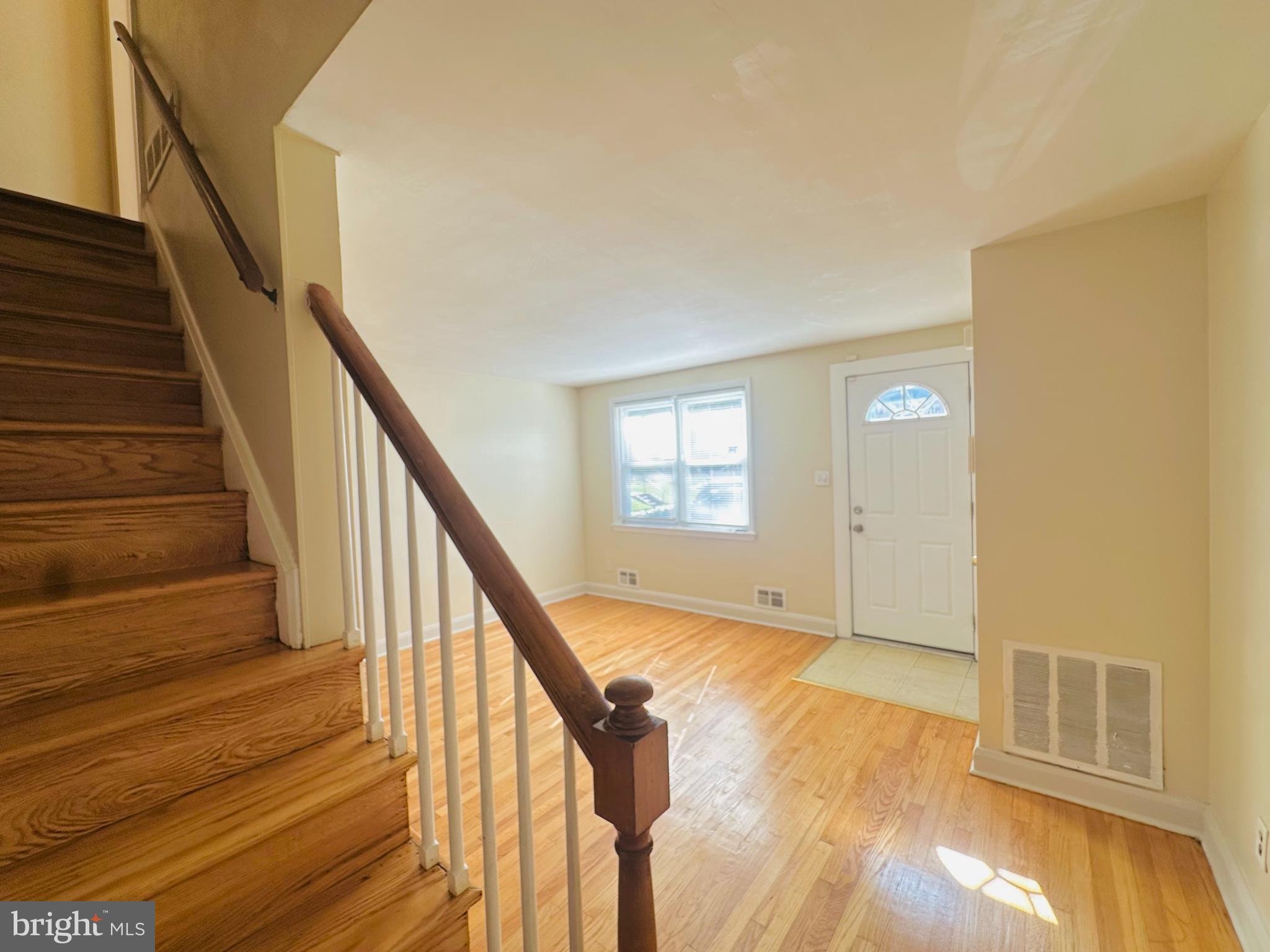 HILLENDALE - Residential Lease