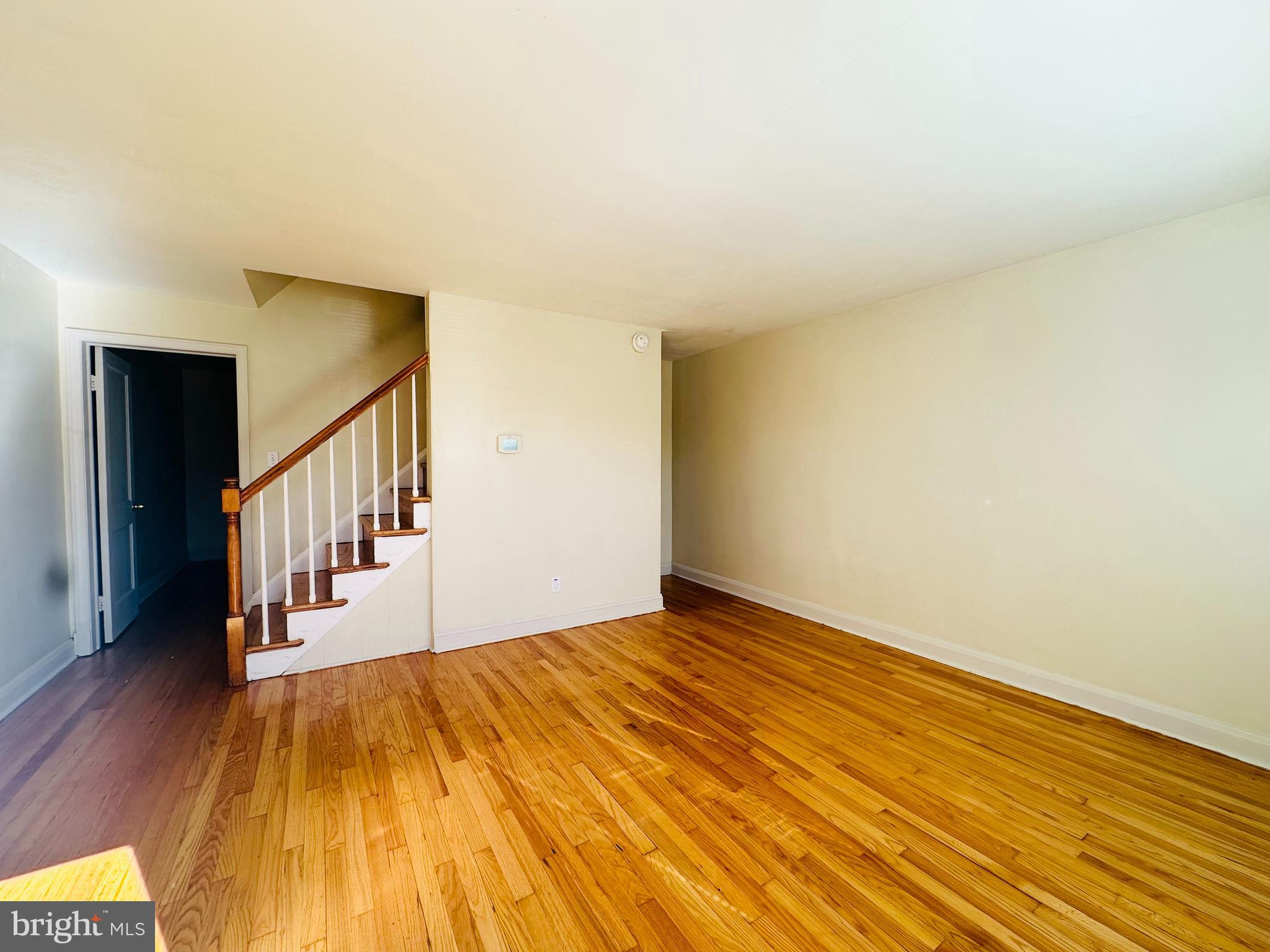 HILLENDALE - Residential Lease