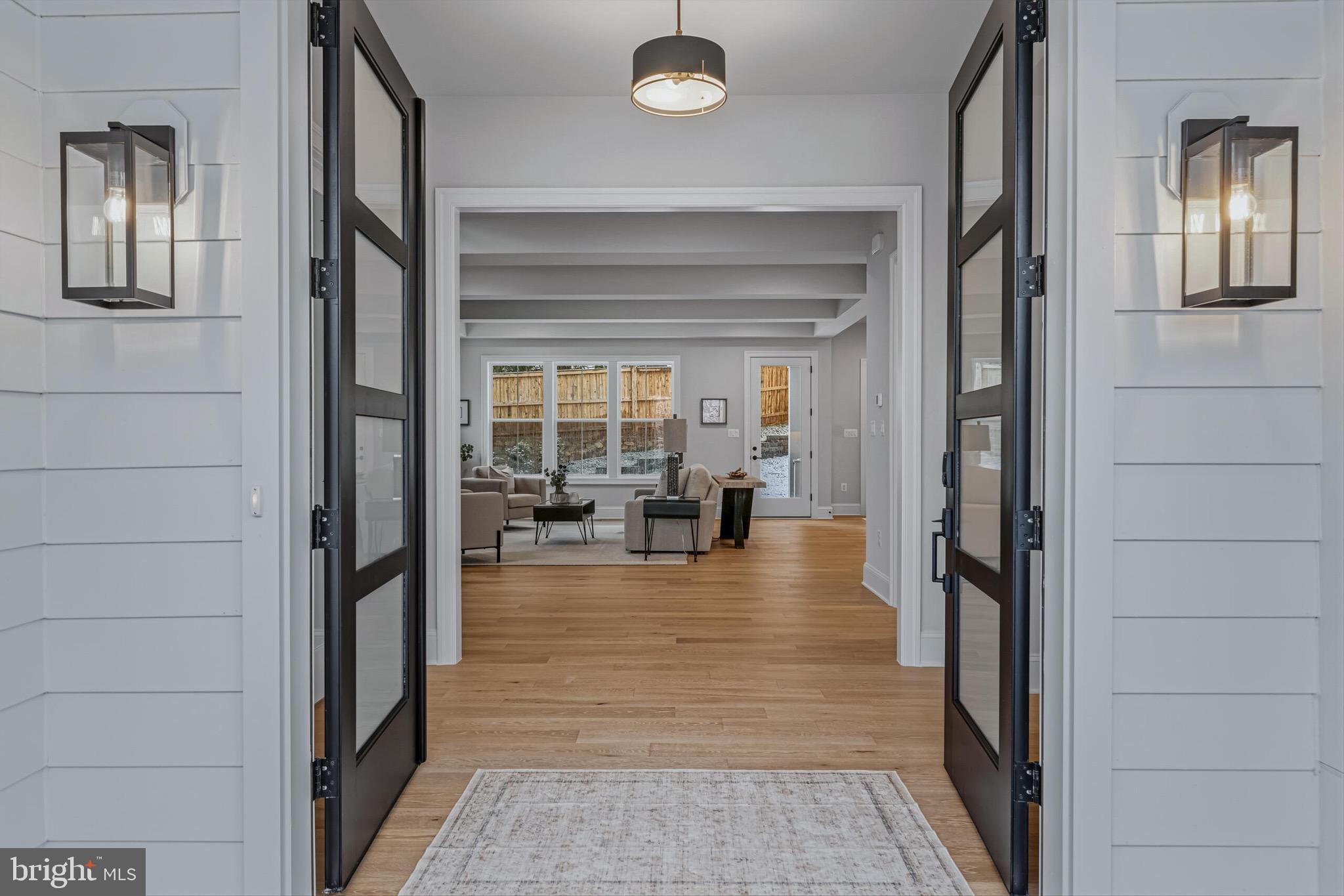 ARLINGTON - Residential