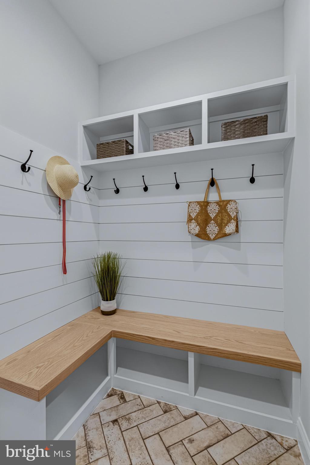 ARLINGTON - Residential