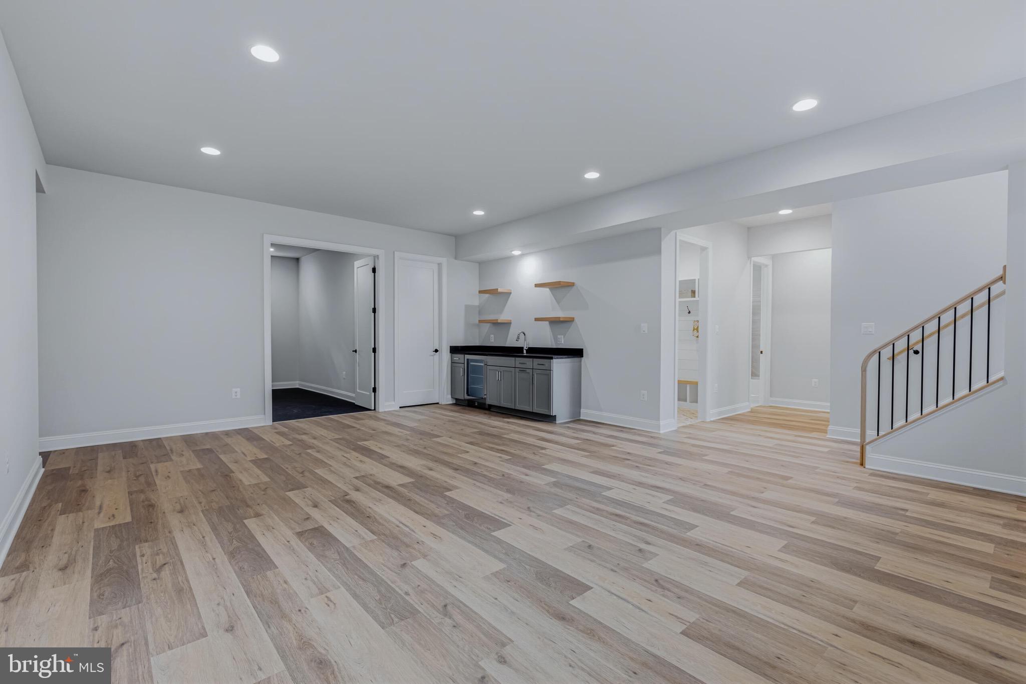 ARLINGTON - Residential