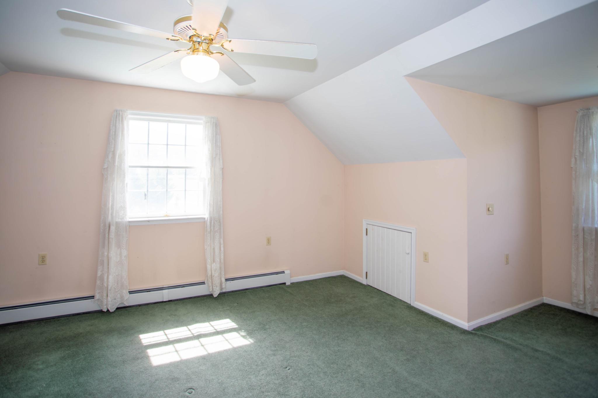 HICKORY WOODS - Residential