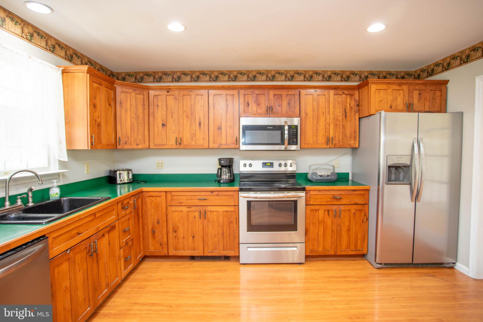 HICKORY WOODS - Residential