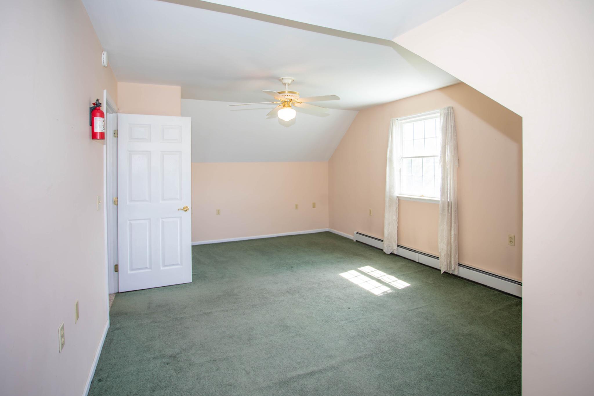 HICKORY WOODS - Residential