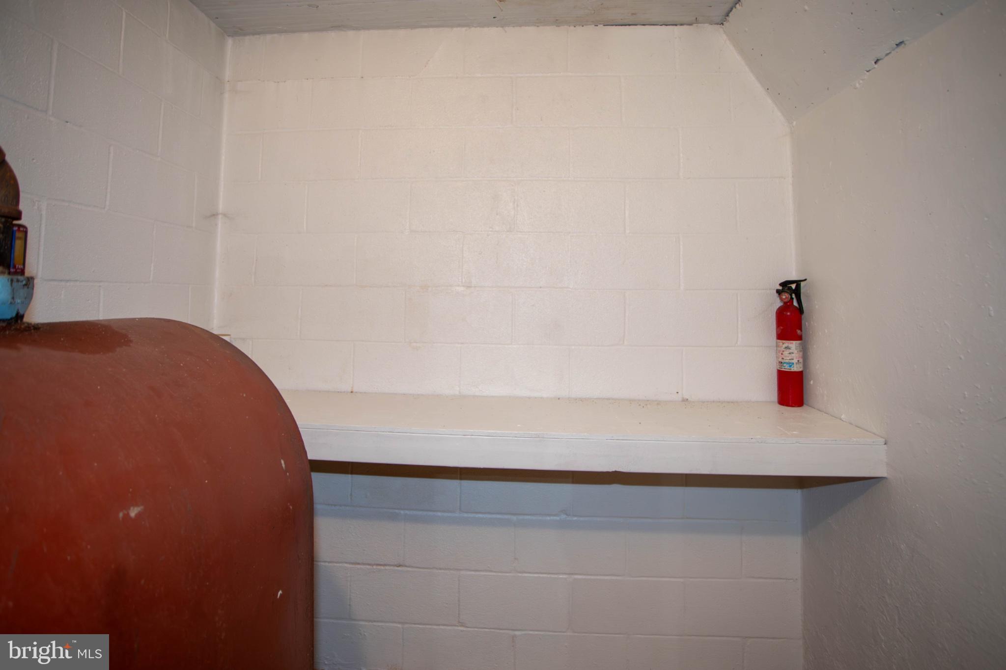 HICKORY WOODS - Residential