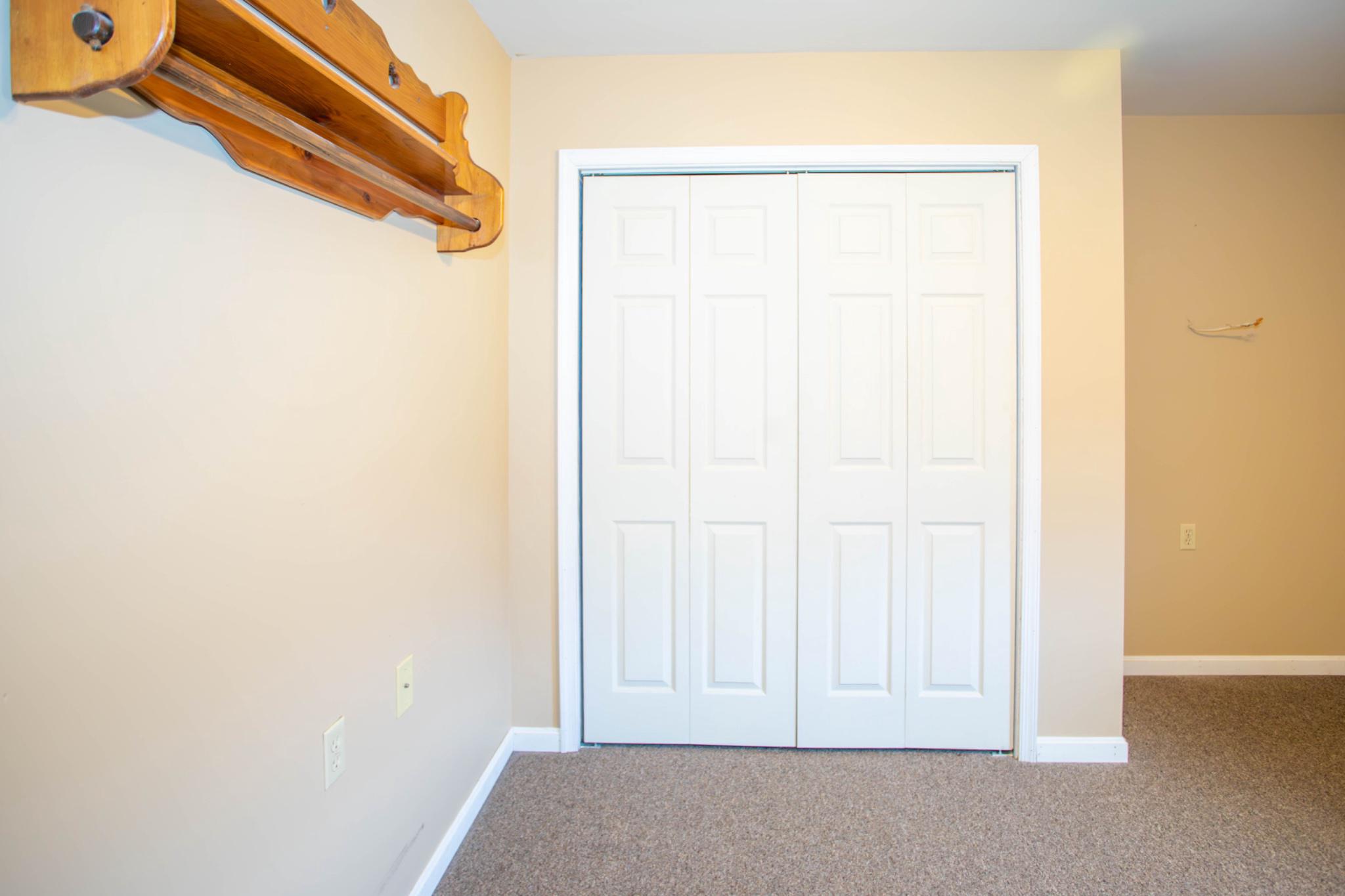 HICKORY WOODS - Residential