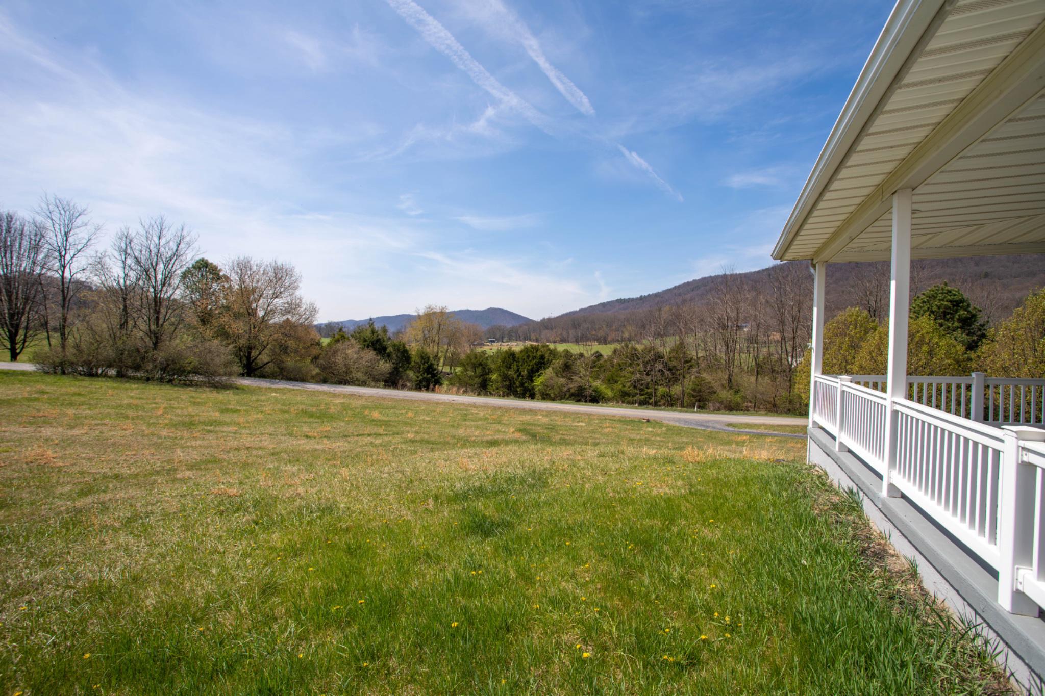 HICKORY WOODS - Residential