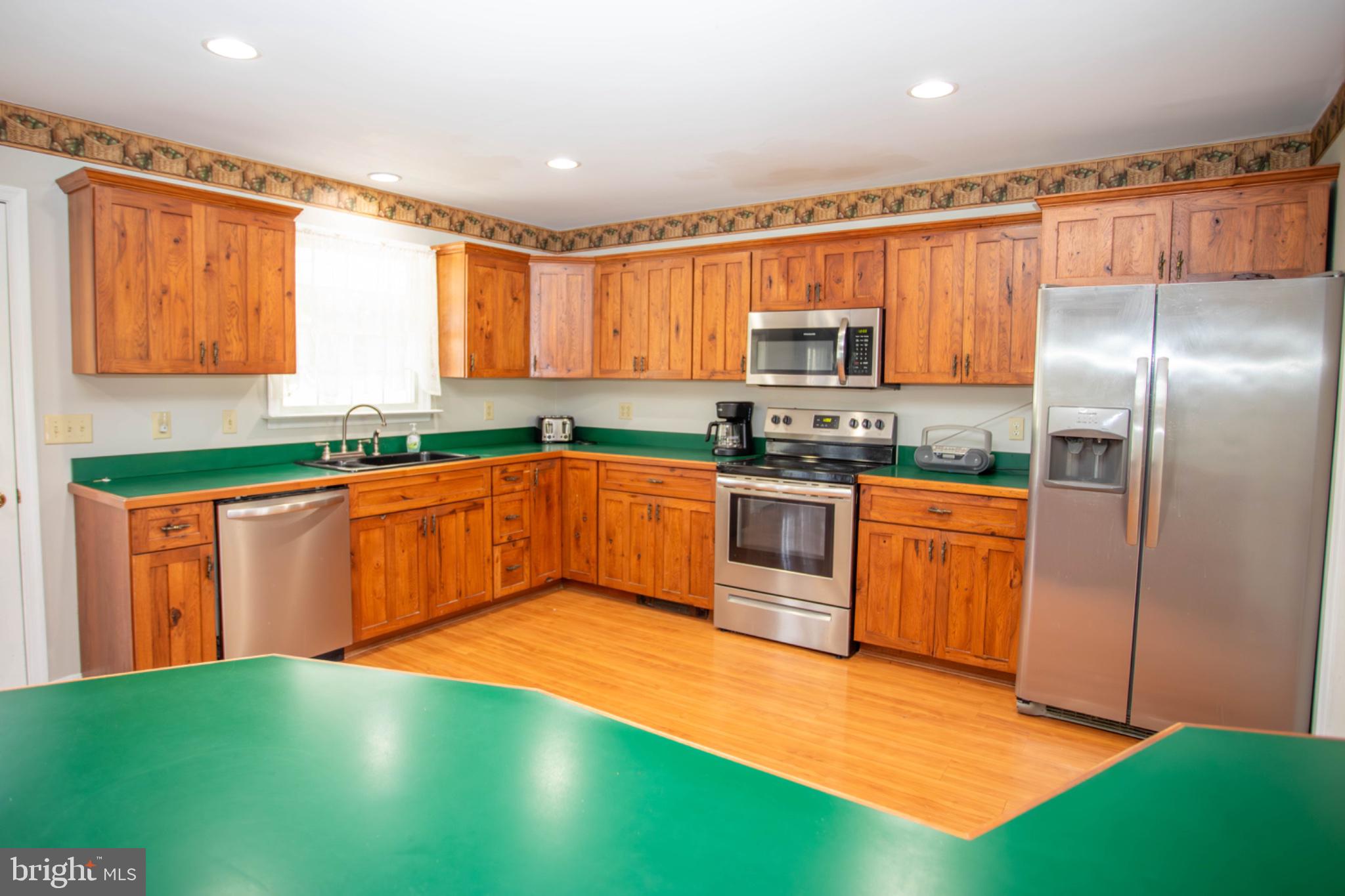 HICKORY WOODS - Residential