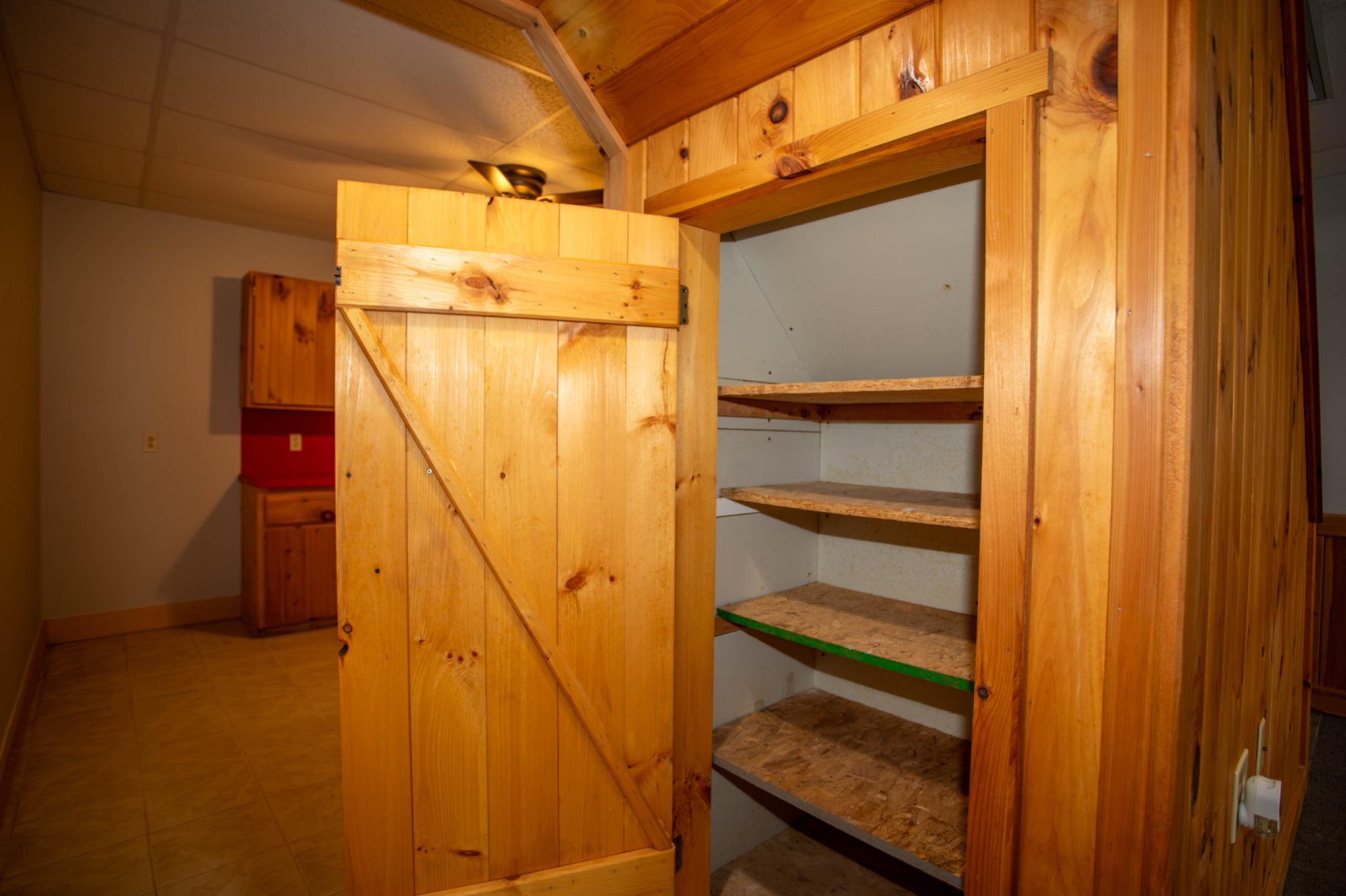 HICKORY WOODS - Residential