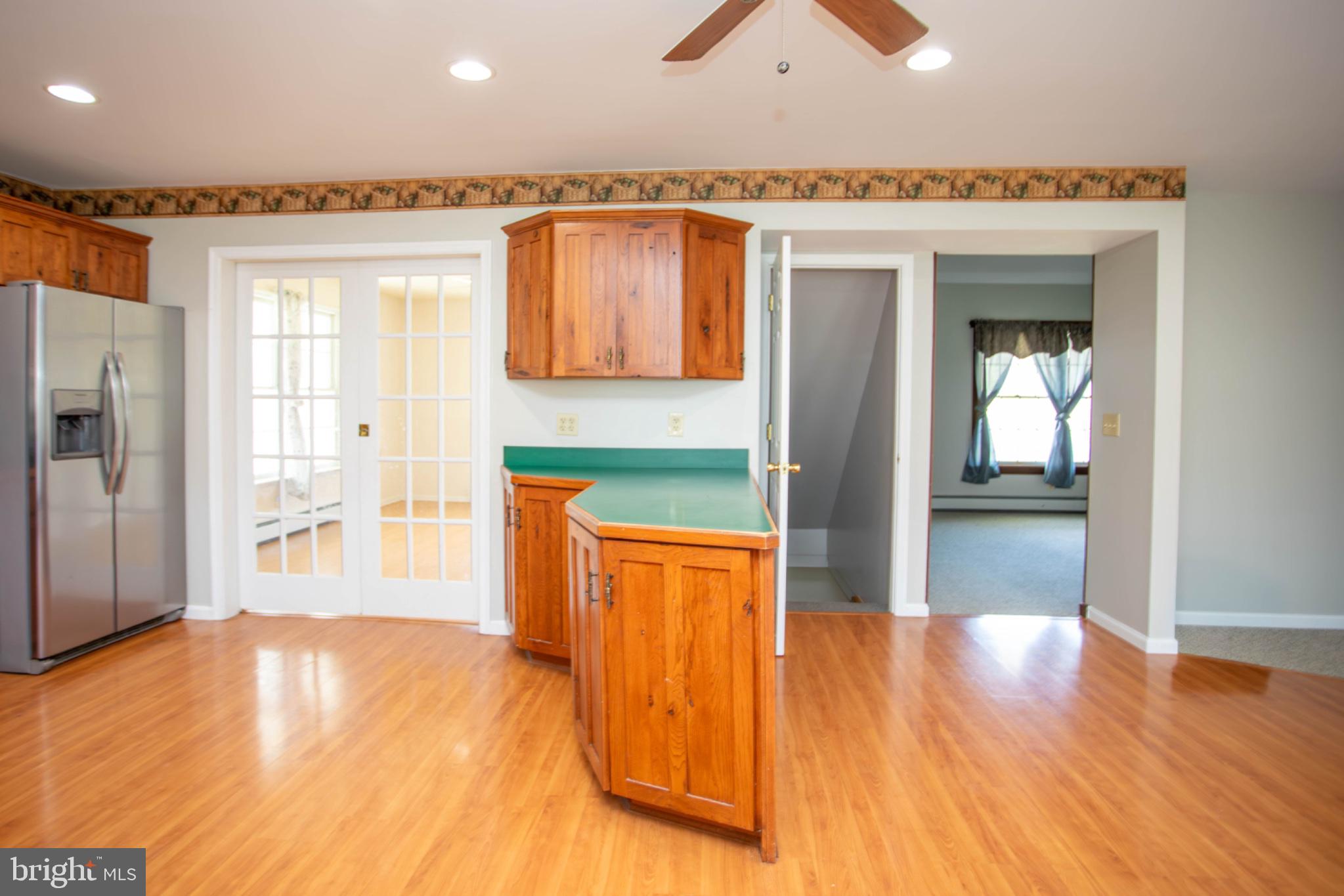 HICKORY WOODS - Residential